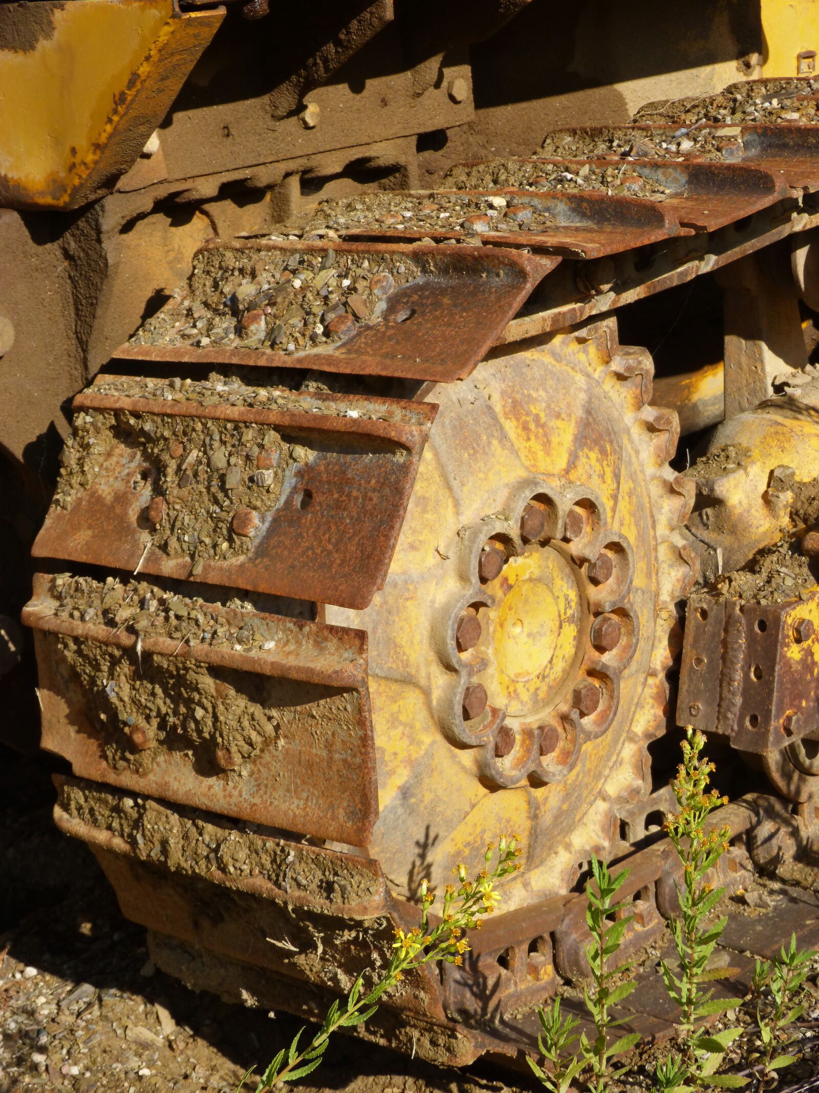 Panasonic DMC-FZ62 sample photo. Machinery, retro, backhoe photography