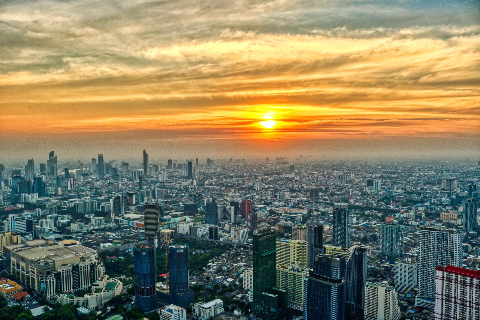 Canon EOS 750D (EOS Rebel T6i / EOS Kiss X8i) sample photo. Landscape, downtown, skyscraper photography