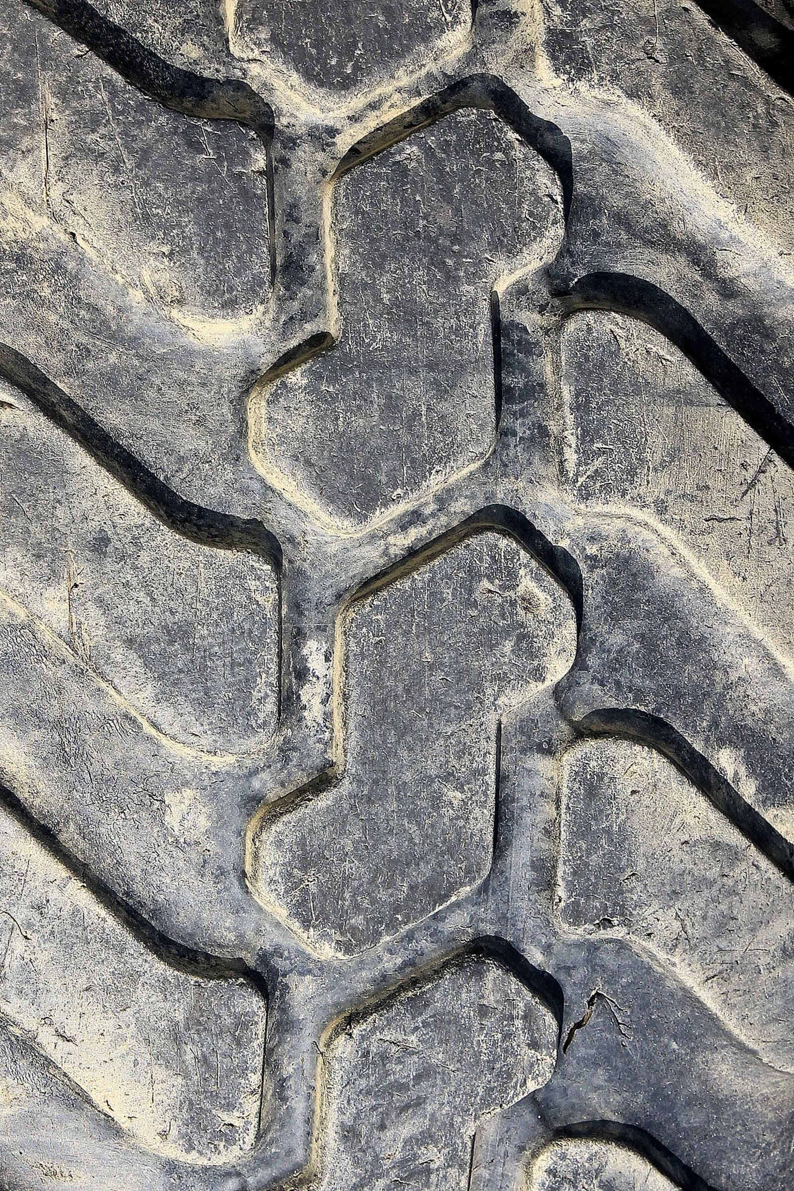 Canon EOS 550D (EOS Rebel T2i / EOS Kiss X4) sample photo. Texture, pattern, tire, material photography