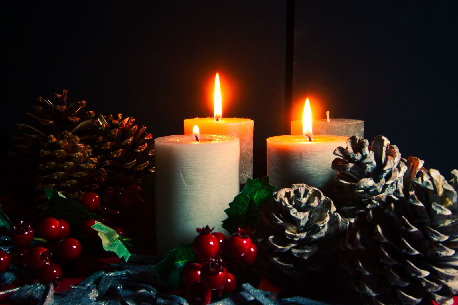 Canon EOS 700D (EOS Rebel T5i / EOS Kiss X7i) sample photo. Advent, third advent, candles photography