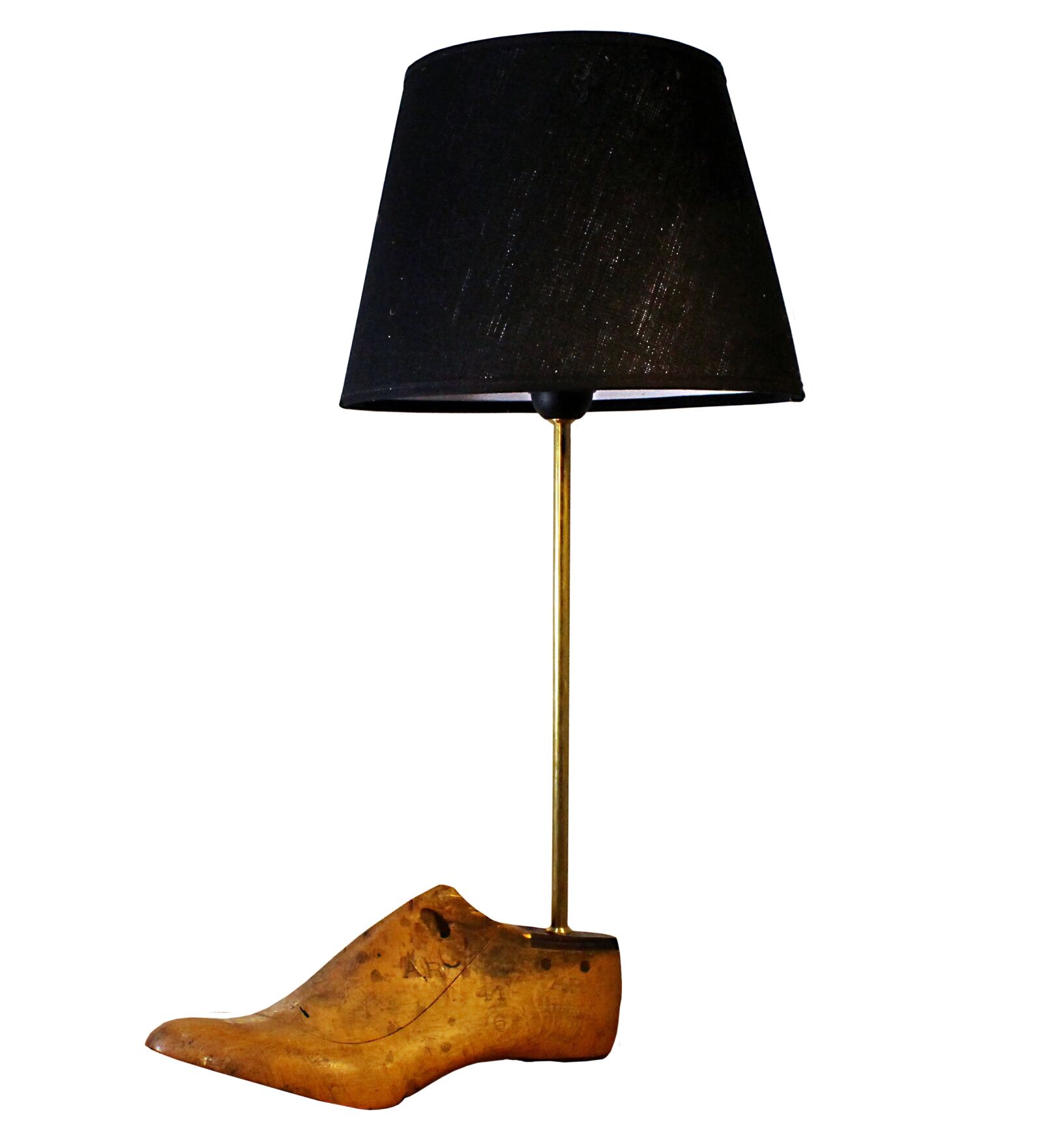 Canon EOS 100D (EOS Rebel SL1 / EOS Kiss X7) sample photo. Lamp, design lamp, cobbler photography