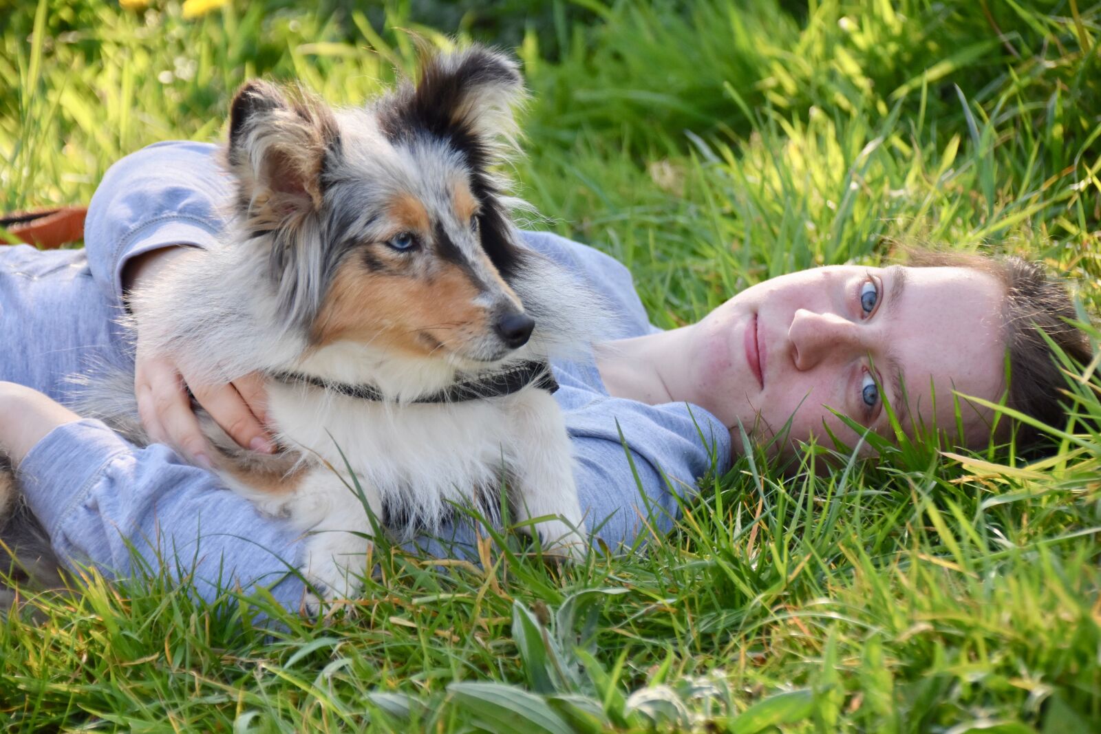 Nikon D5600 sample photo. Girl, girl with her photography
