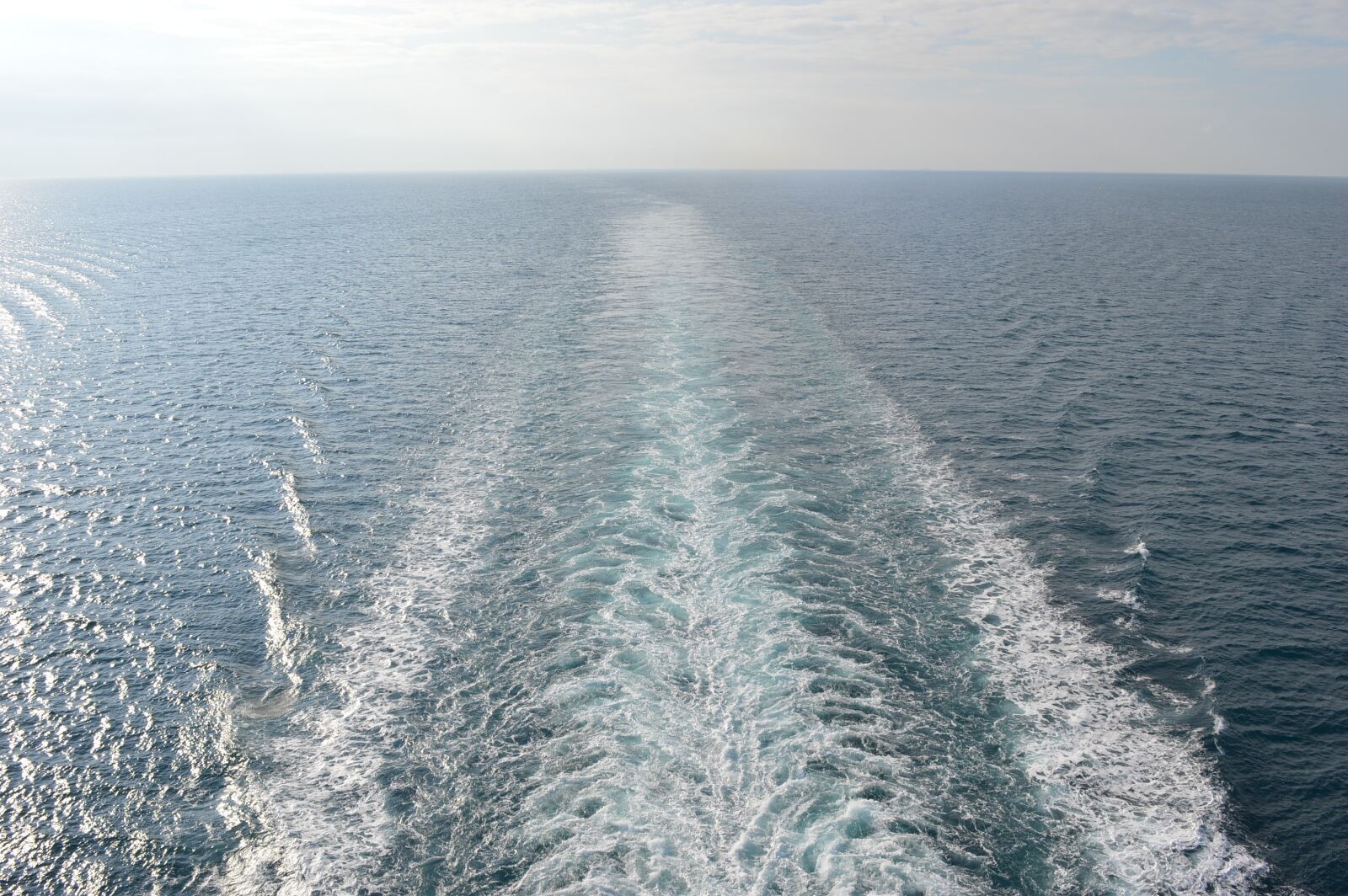Nikon D3200 sample photo. Ship's wake, cruise ship photography