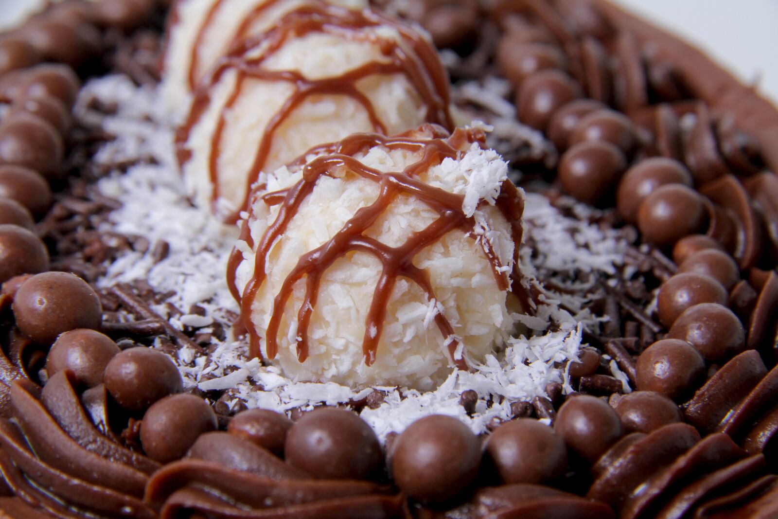 Canon EOS 7D sample photo. Chocolate, easter, eggs photography