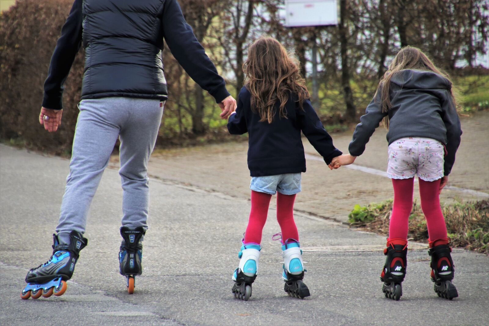 Canon EOS 80D sample photo. Roller skates, sister, rays photography