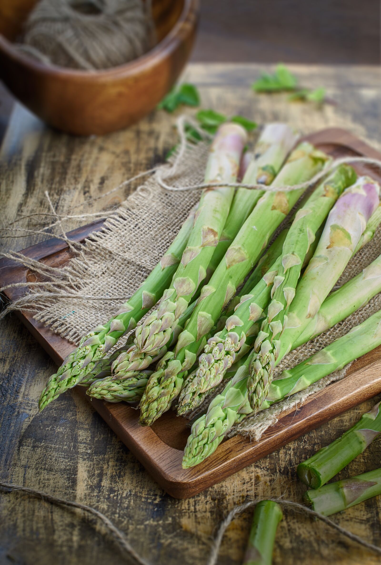 Nikon AF-S DX Micro Nikkor 40mm F2.8 sample photo. Asparagus, vegetables, food photography
