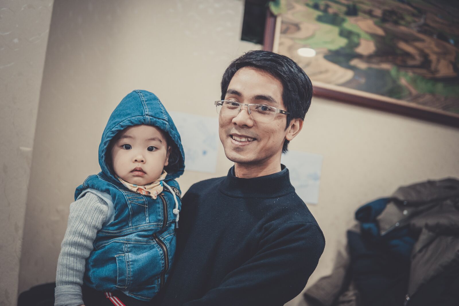 30mm F1.4 DC DN | Contemporary 016 sample photo. Happy, love, funny photography