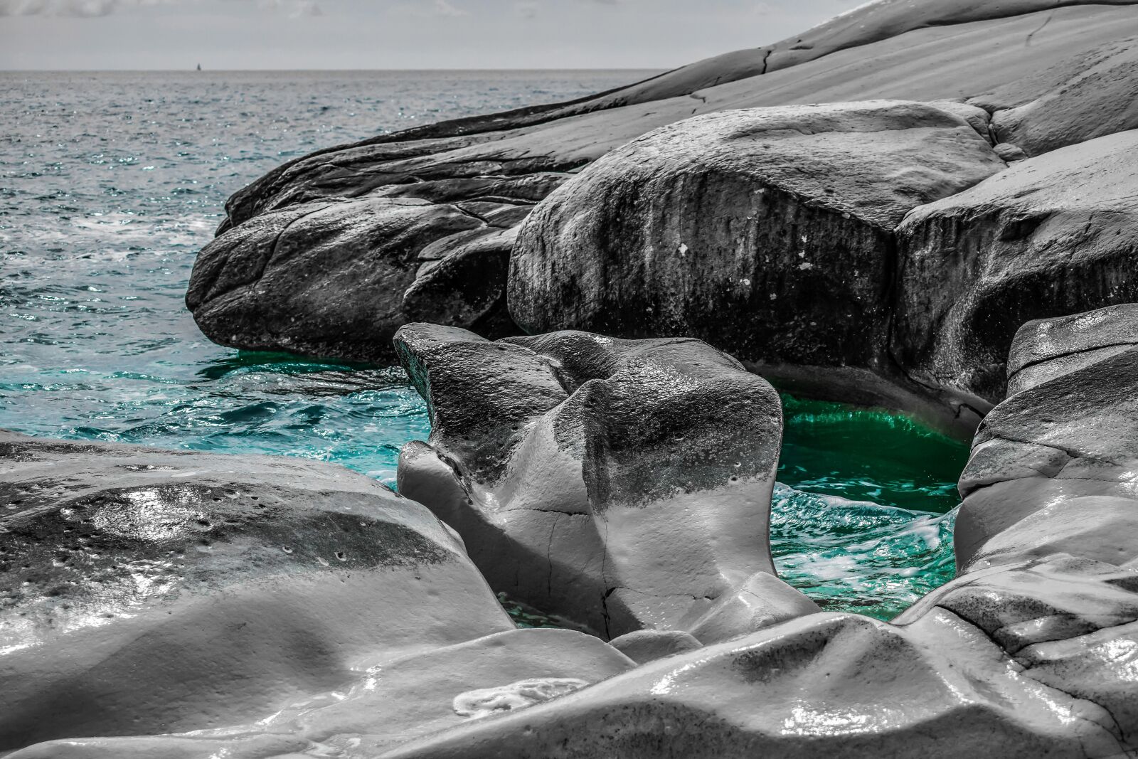 Nikon D3300 sample photo. Nature, sea, rock photography