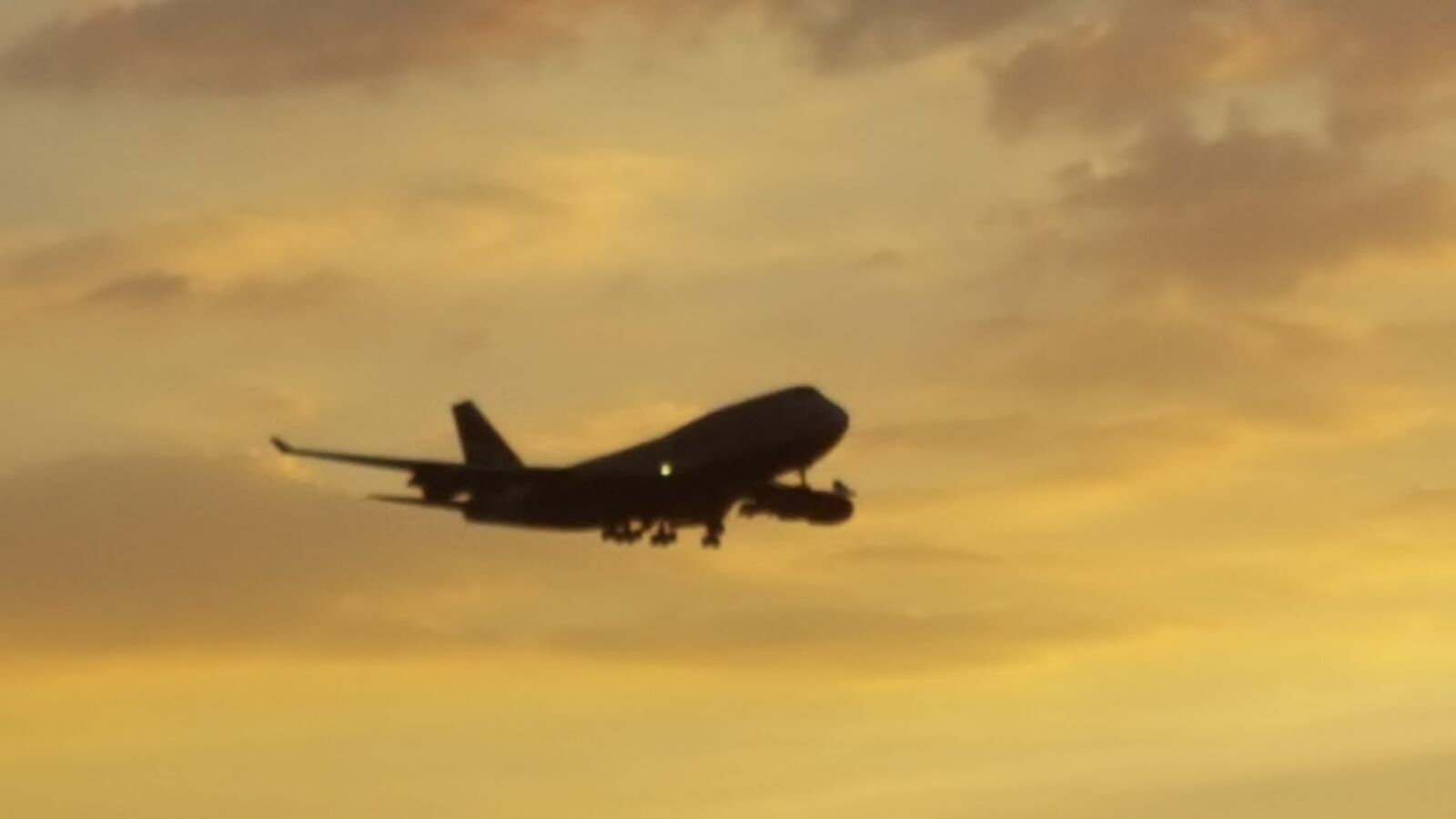 Samsung Galaxy S6 sample photo. Aircraft, landing, flight photography