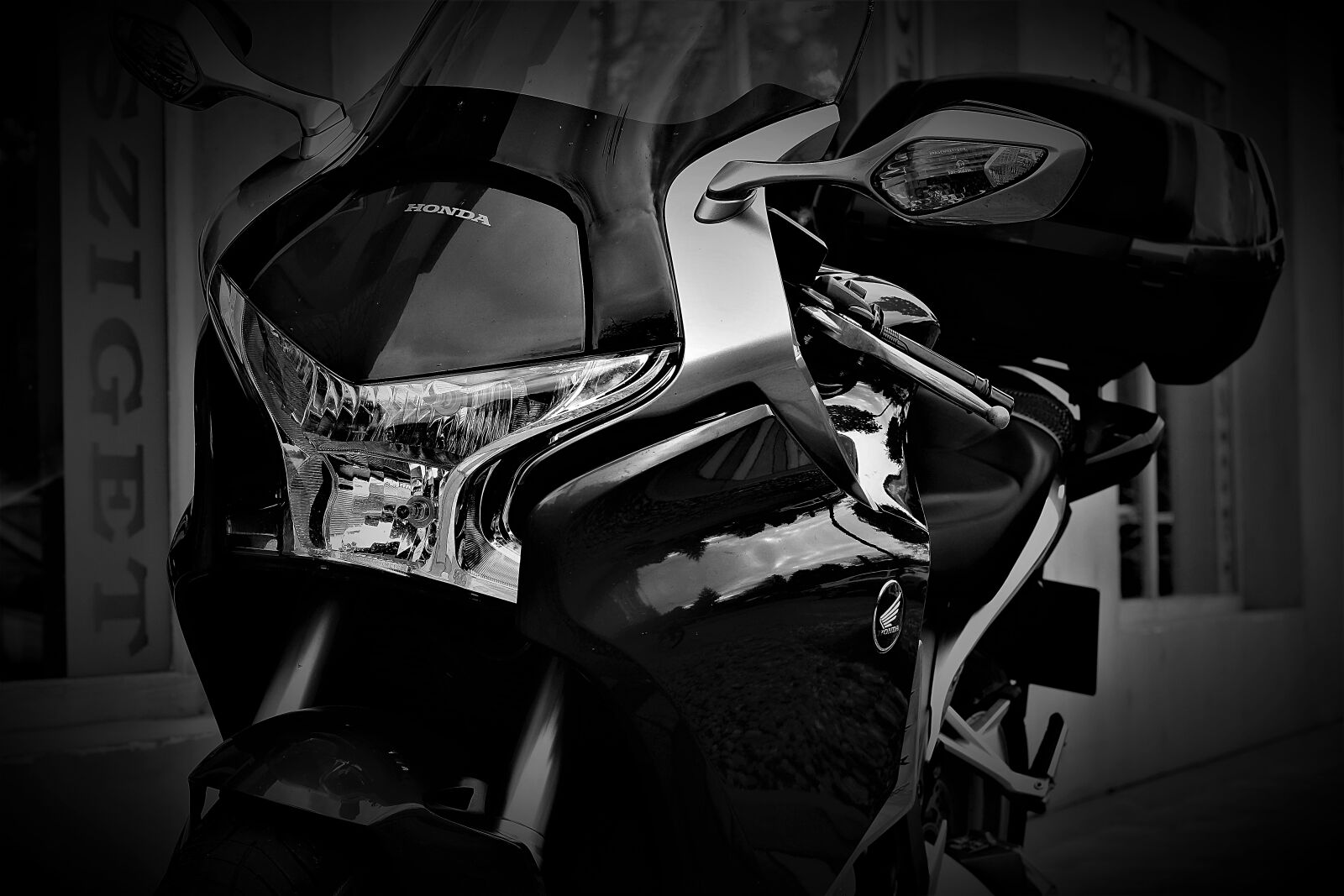 Nikon 1 J5 sample photo. Engine, honda, vfr1200 photography