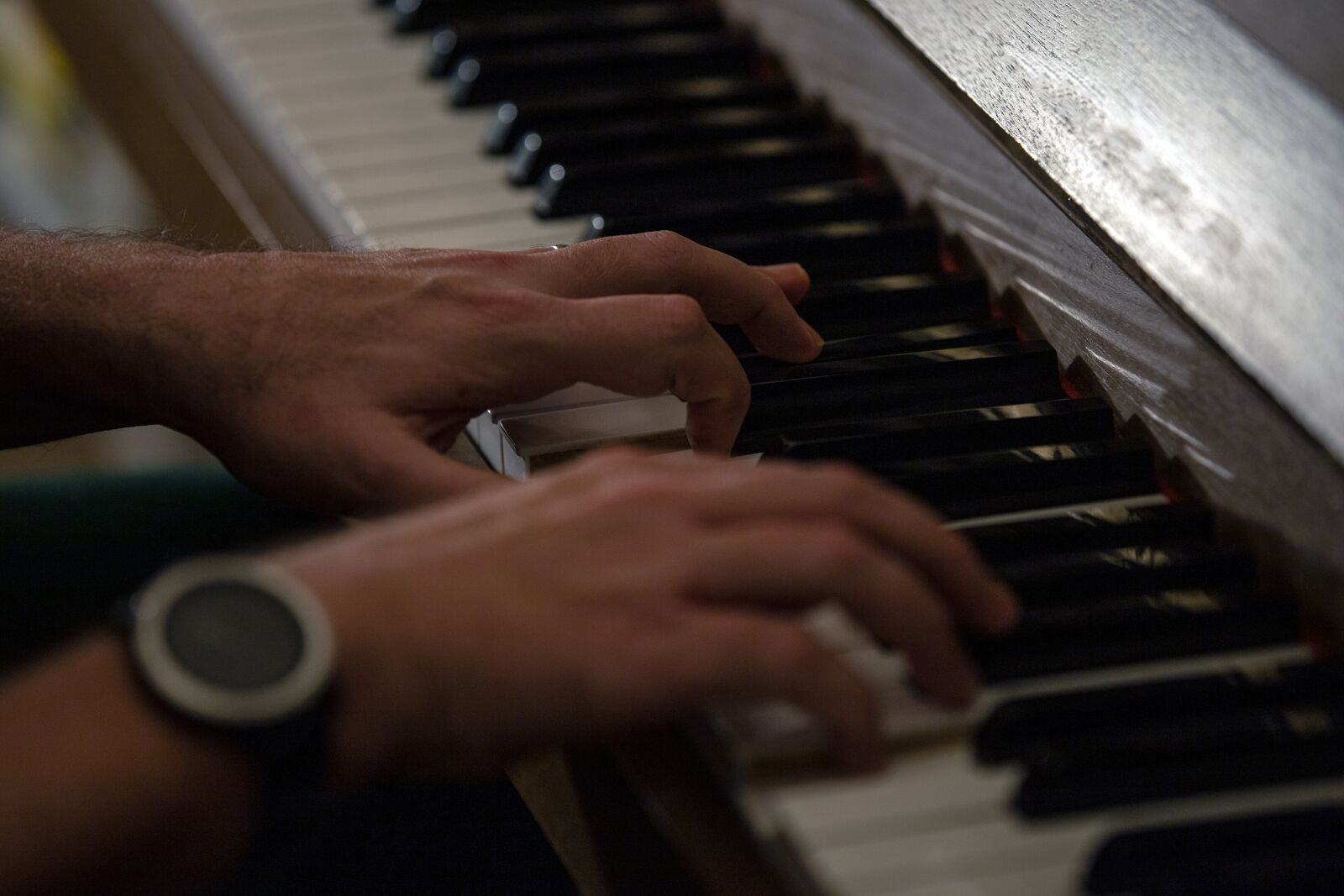 Canon EOS 6D Mark II sample photo. Pianos, music, instrument photography