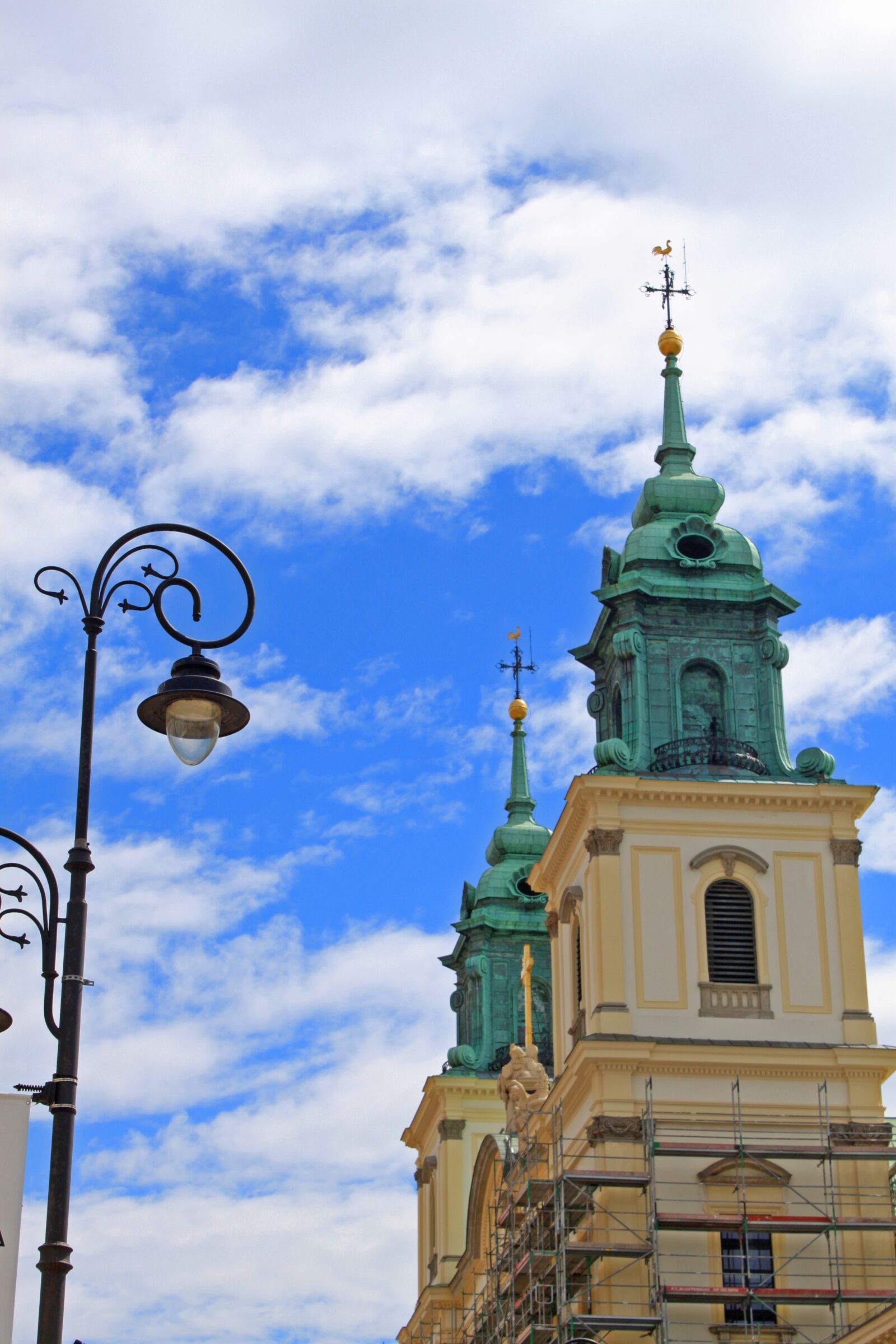 Canon EOS 500D (EOS Rebel T1i / EOS Kiss X3) sample photo. Warsaw, lantern, city photography