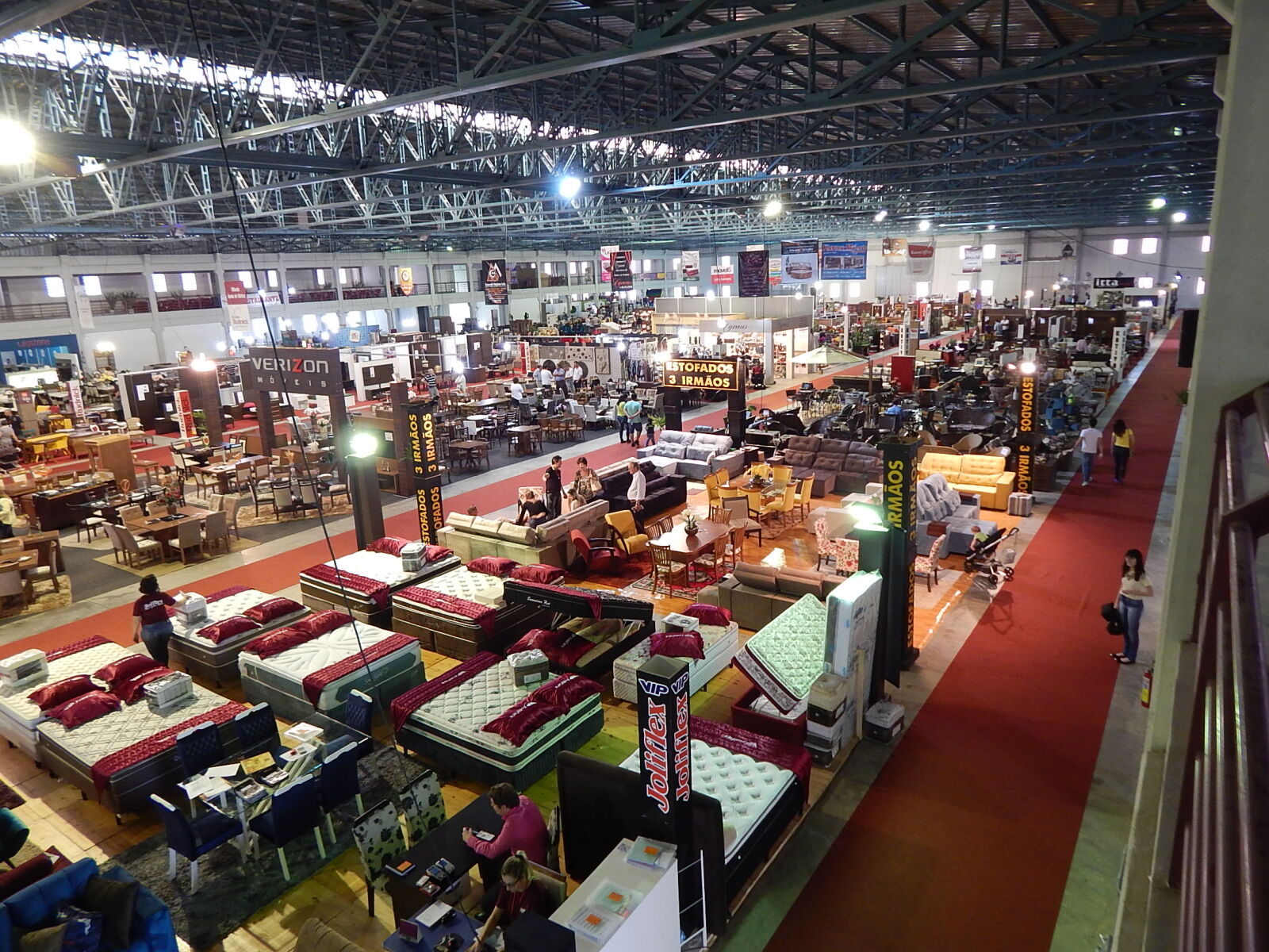 Nikon Coolpix L820 sample photo. Furniture, market, people photography