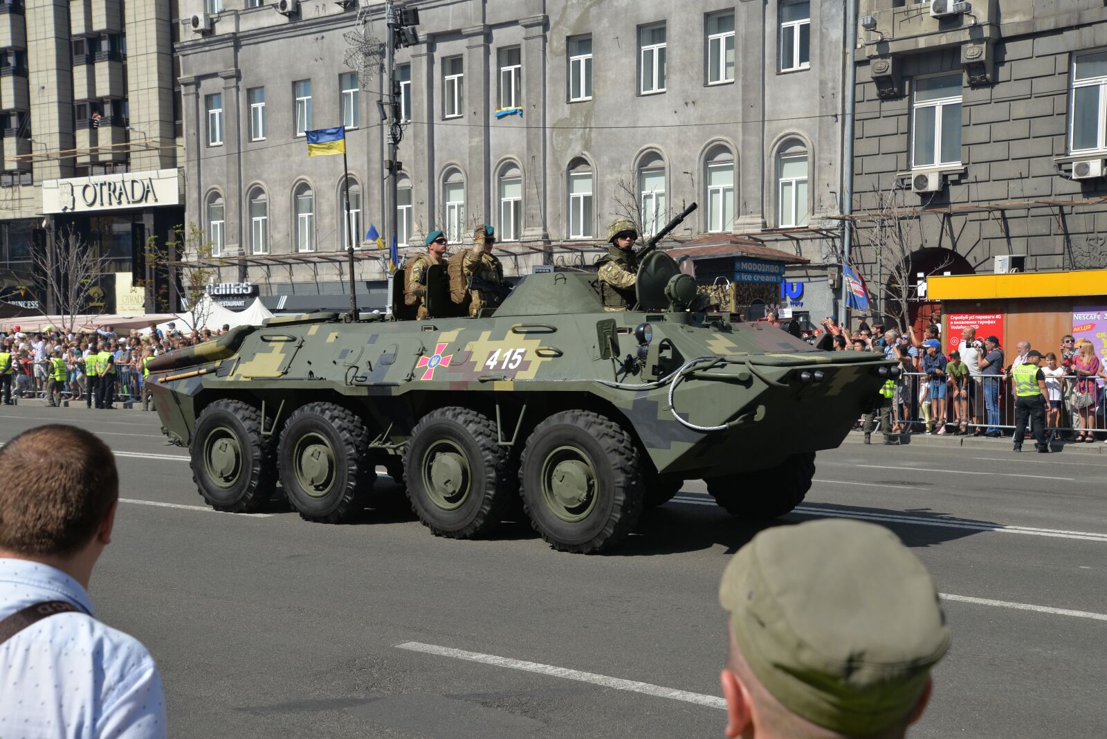 Nikon D610 sample photo. Independence day, parade, khreshchatyk photography