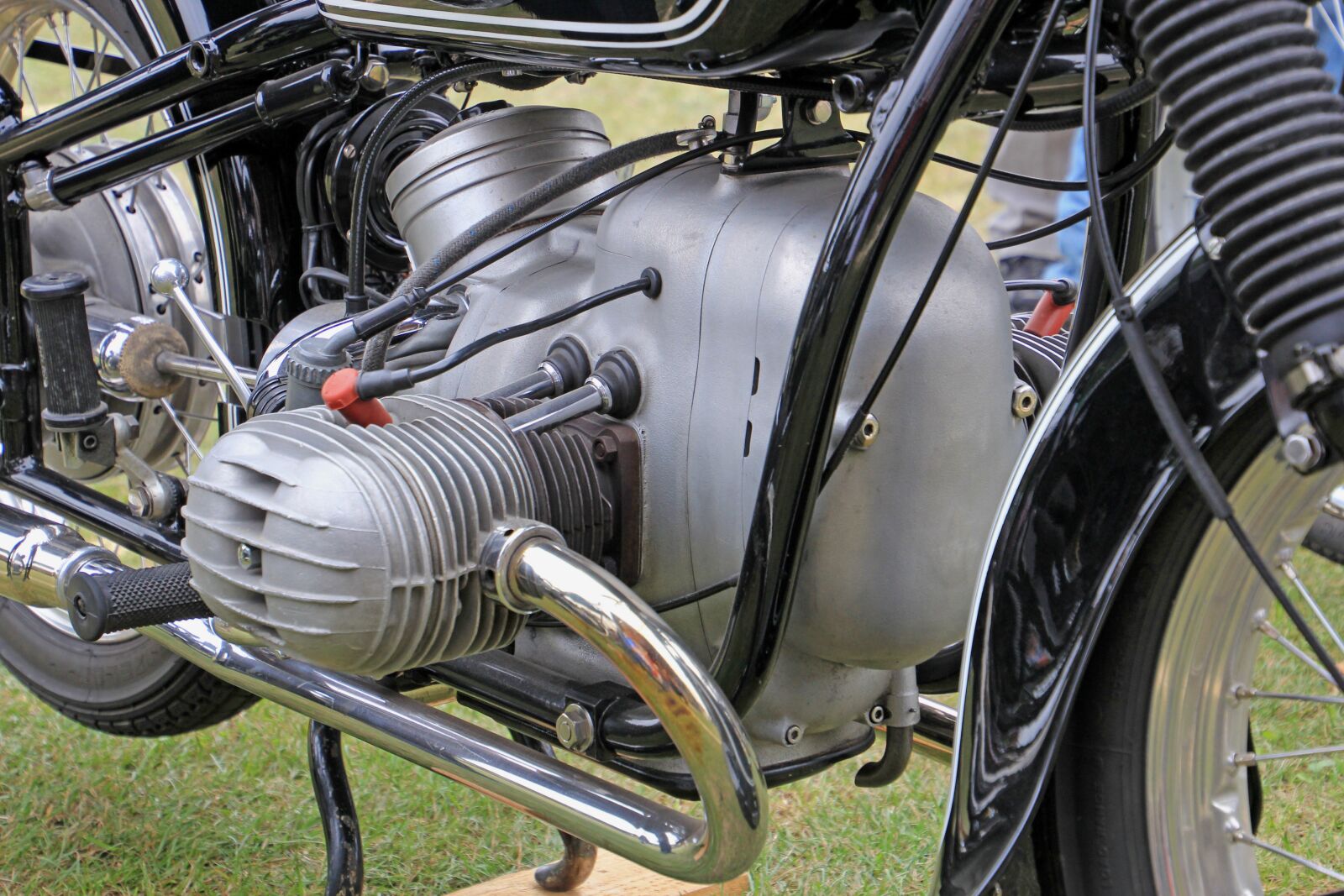 Canon EOS 60D sample photo. Motor, motorcycle, technology photography
