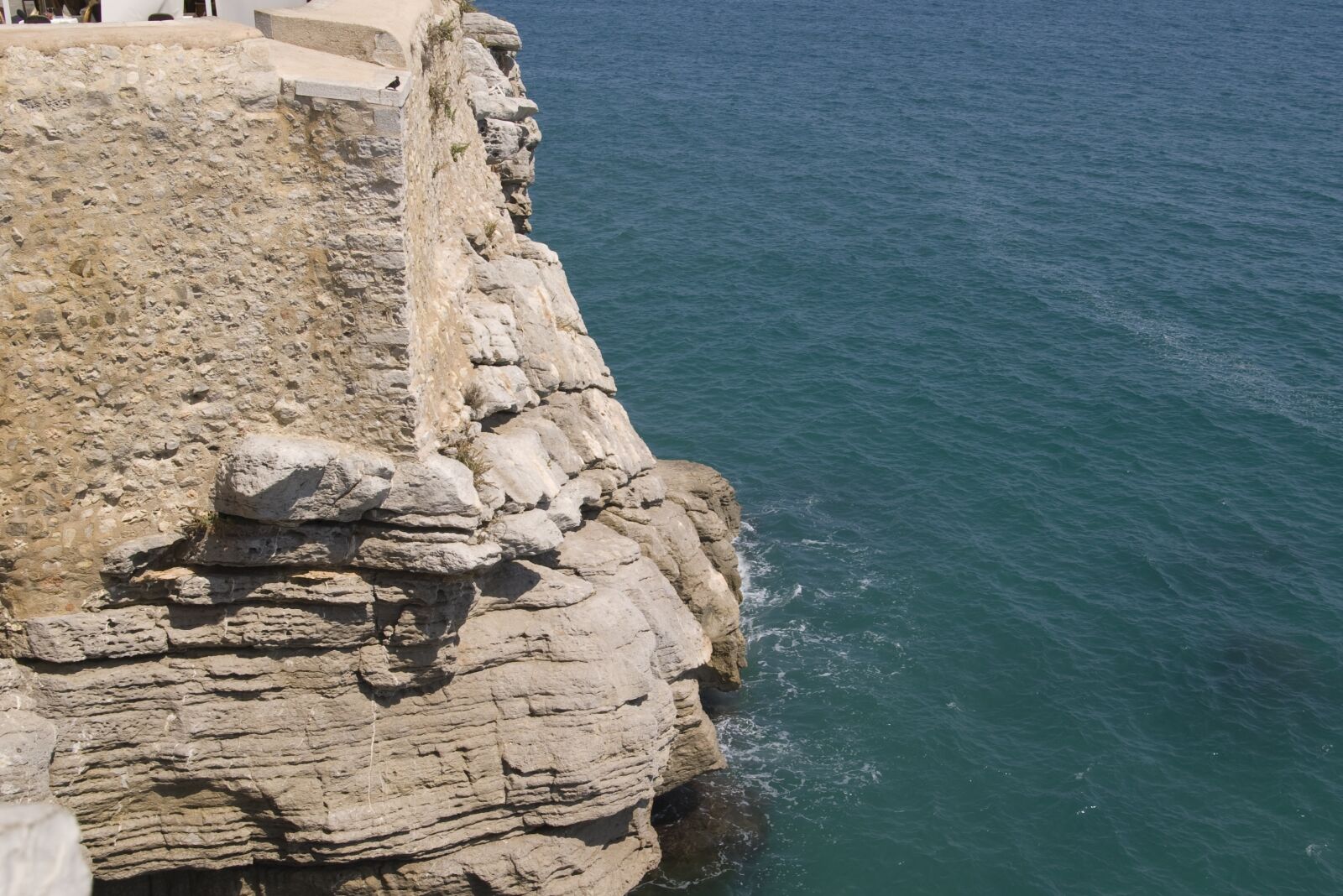 Pentax K110D sample photo. Crag, sea, ocean photography