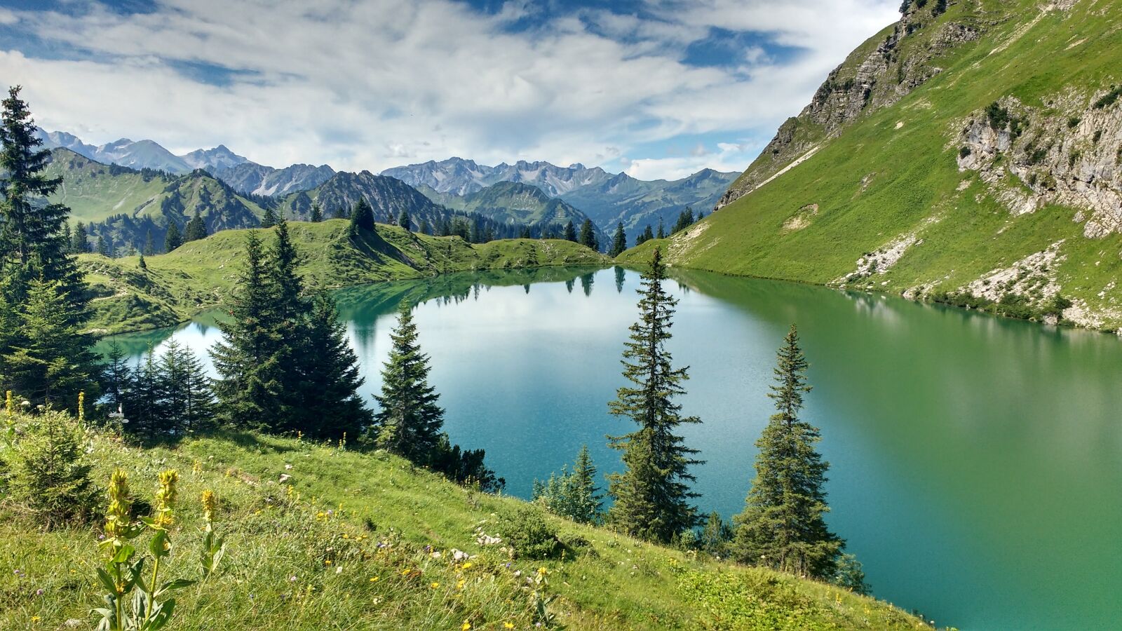 Motorola MotoG3 sample photo. Seeaple lake, foghorn, oberstdorf photography