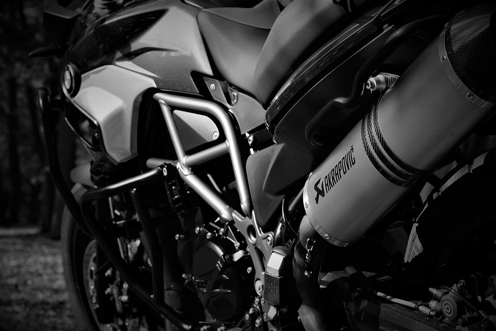 Nikon 1 J5 sample photo. Engine, bmw, f700gs photography