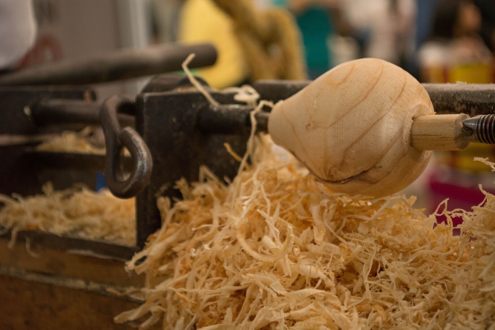 Nikon D5200 sample photo. Wood, children, carving photography