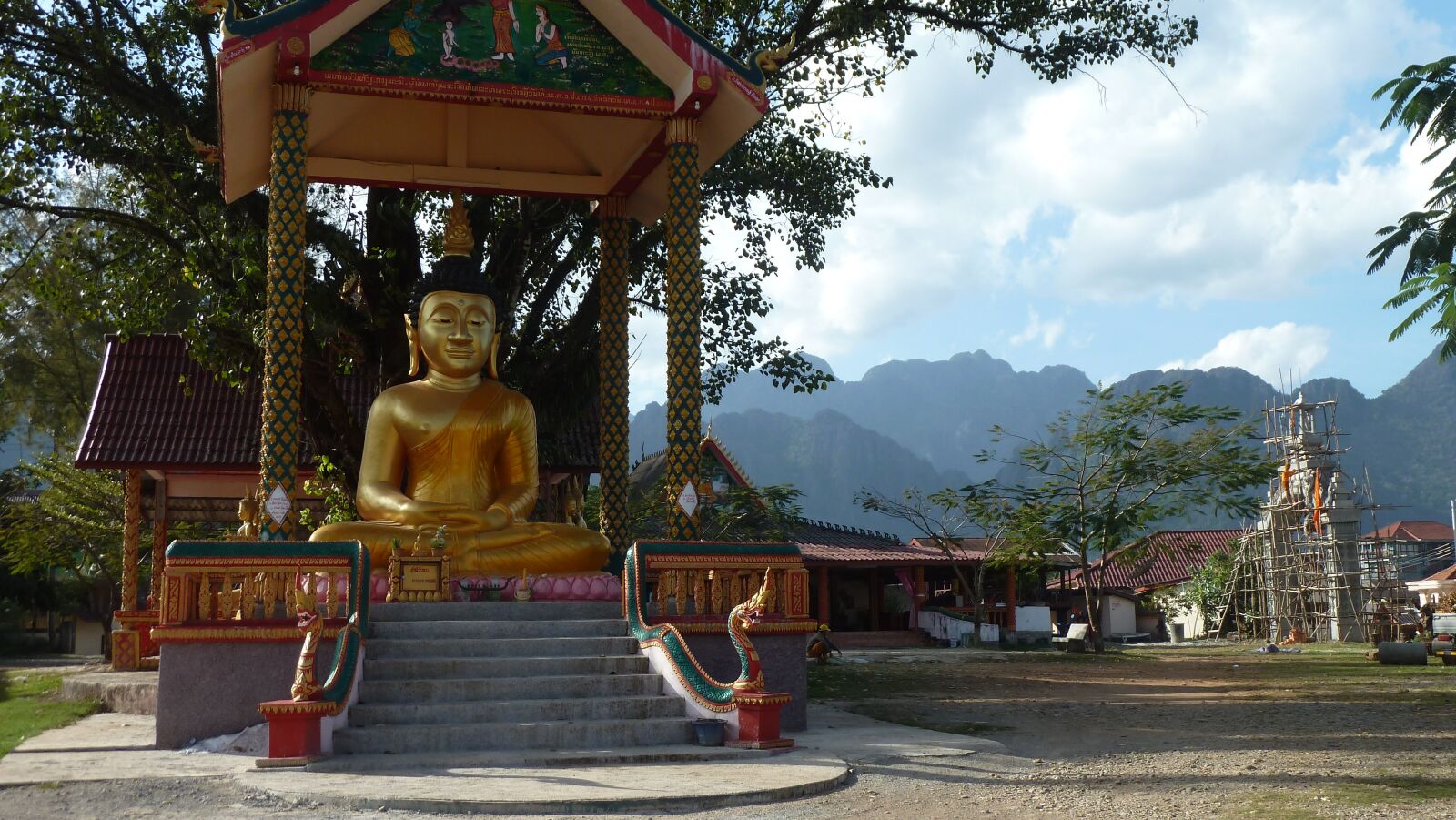 Panasonic Lumix DMC-ZS7 (Lumix DMC-TZ10) sample photo. Laos, vang vieng, buddha photography