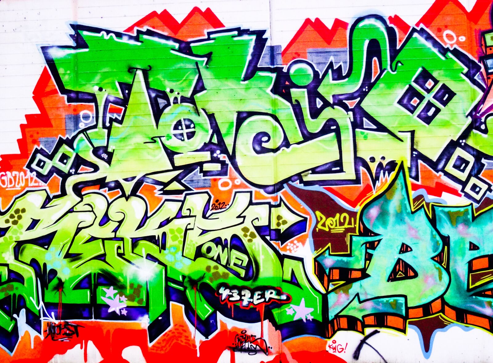 Sony Cyber-shot DSC-HX50V sample photo. Graffiti, letters, font photography