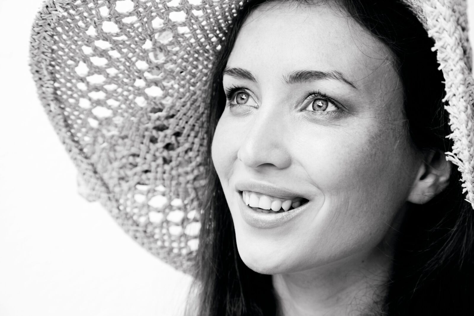Canon EOS 5D Mark II sample photo. Woman, happy, smiling photography