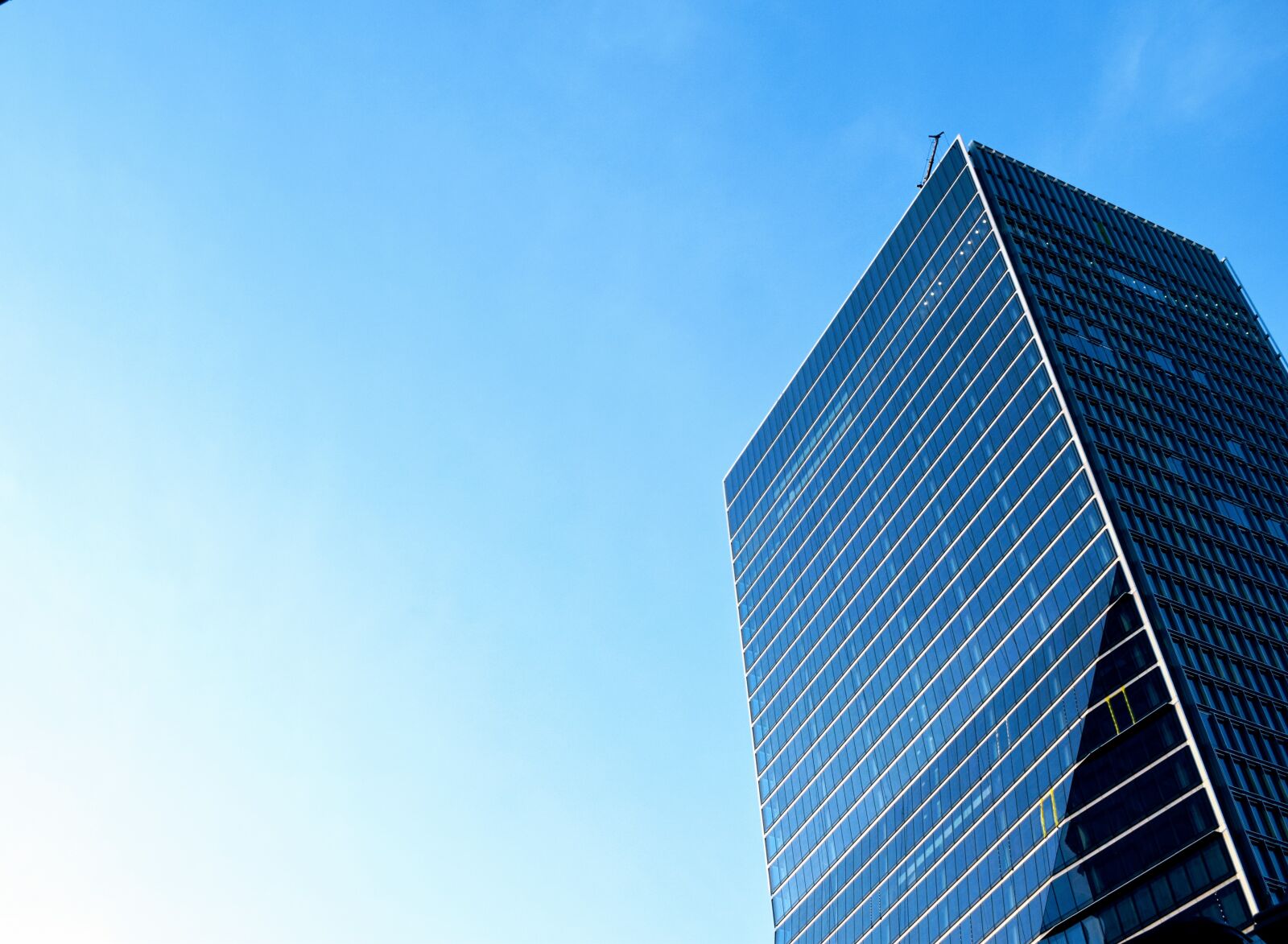 Nikon D3300 sample photo. Corporate, skyscraper, blue photography