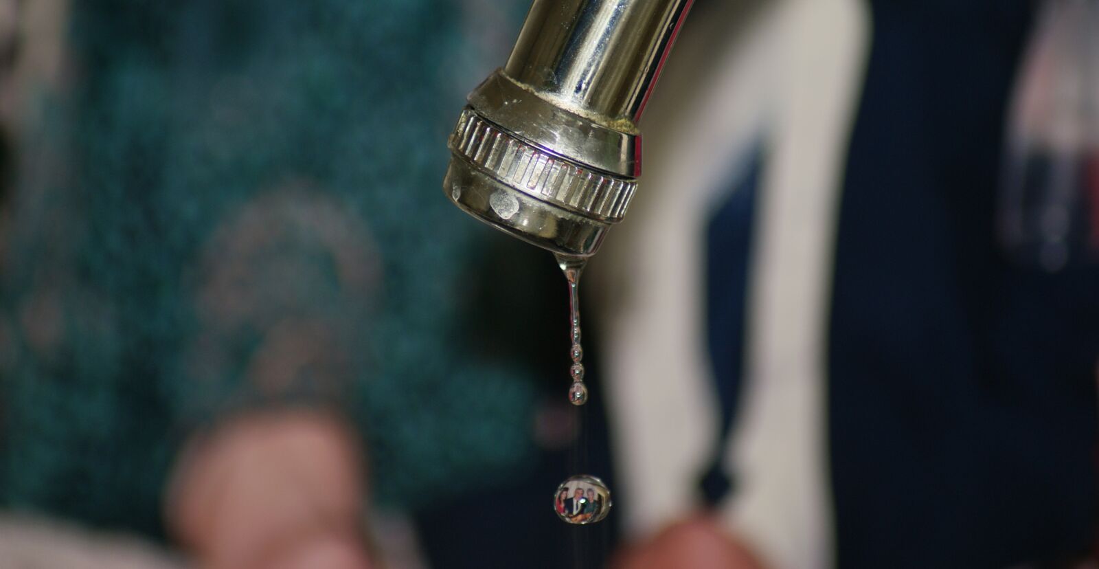Sony Alpha DSLR-A390 sample photo. Drop, of, water photography