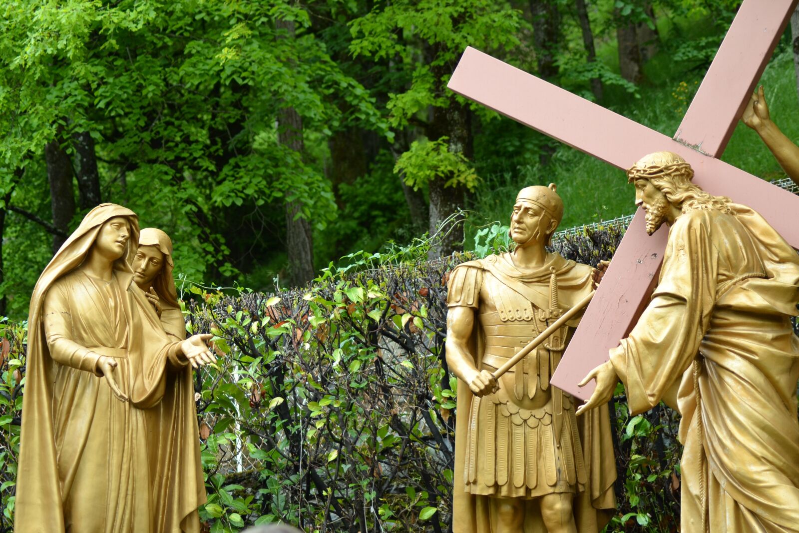 Nikon D3100 sample photo. Statue, people, centurion photography