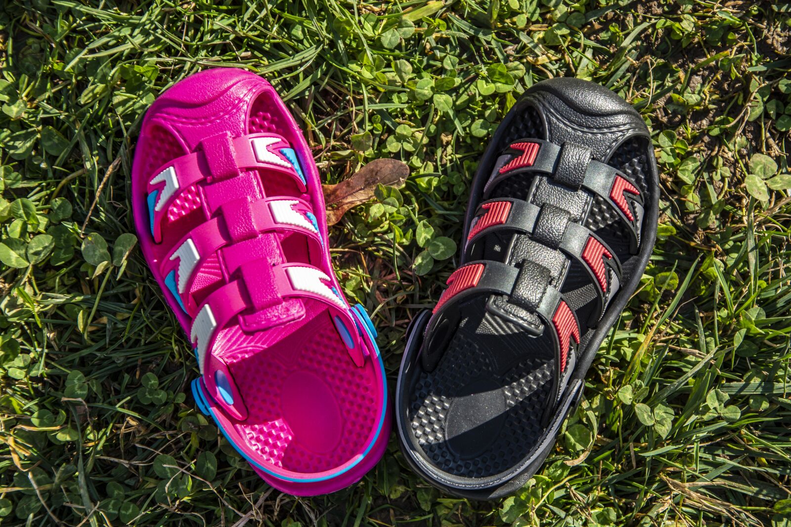 Nikon D5200 sample photo. Slippers, sandals, shoes photography