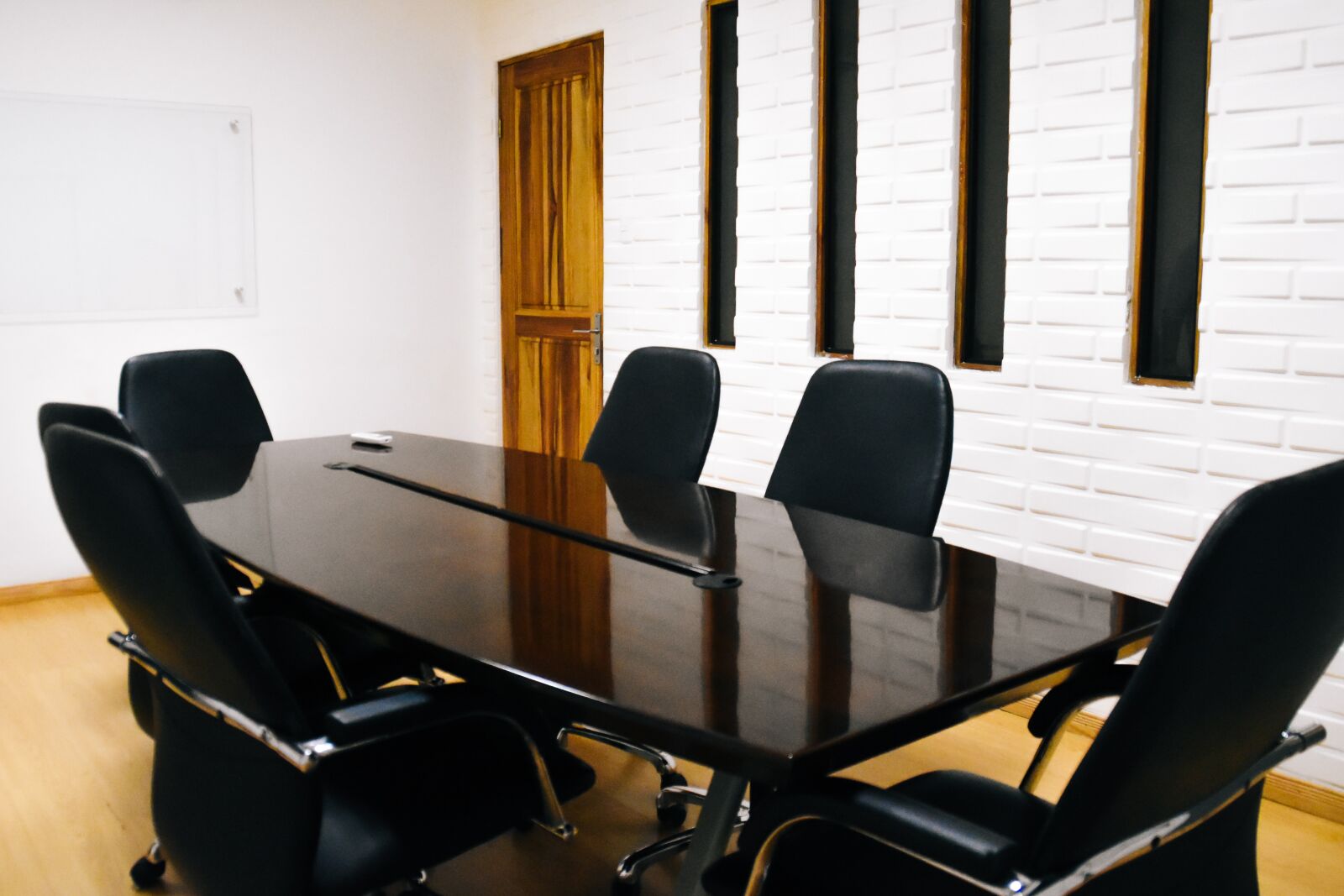 Nikon D7200 sample photo. Business, office, communication photography