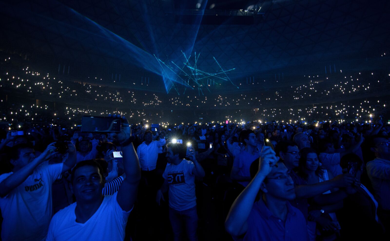 Nikon D7000 sample photo. Music, concert, viewer photography