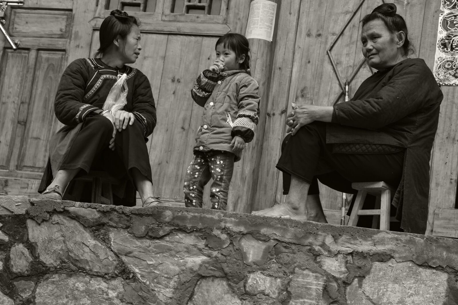 Nikon D750 sample photo. Group portrait, the old photography