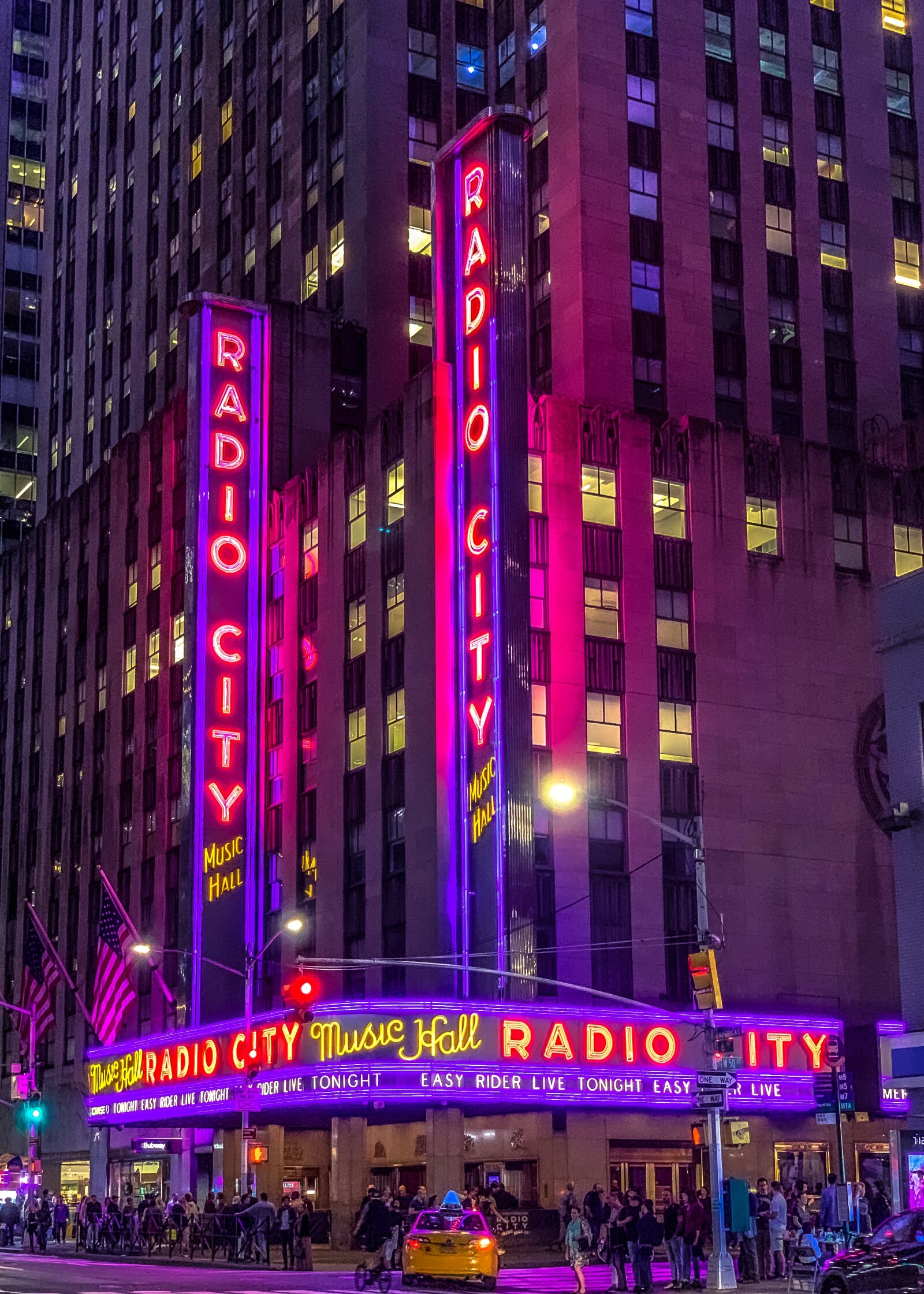 iPhone XS back dual camera 6mm f/2.4 sample photo. New york, usa, america photography