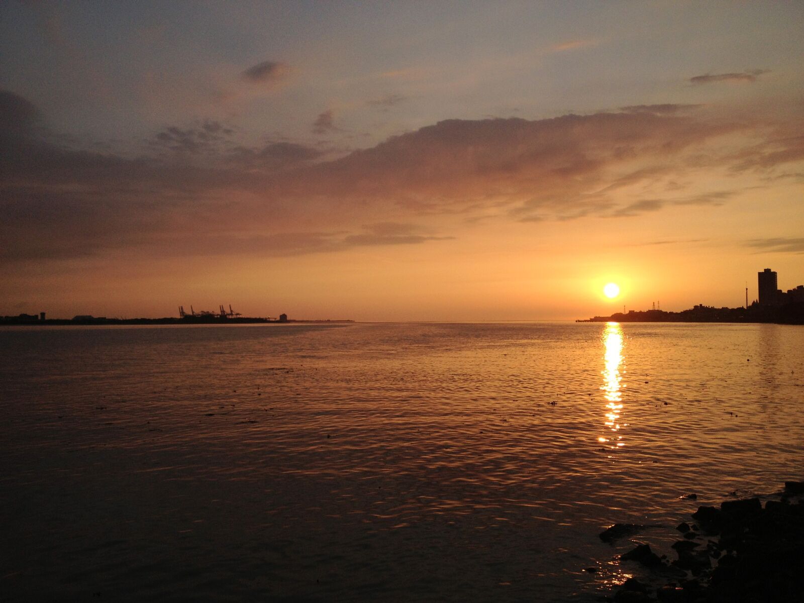 Apple iPhone 4S sample photo. Taiwan, freshwater, the evening photography
