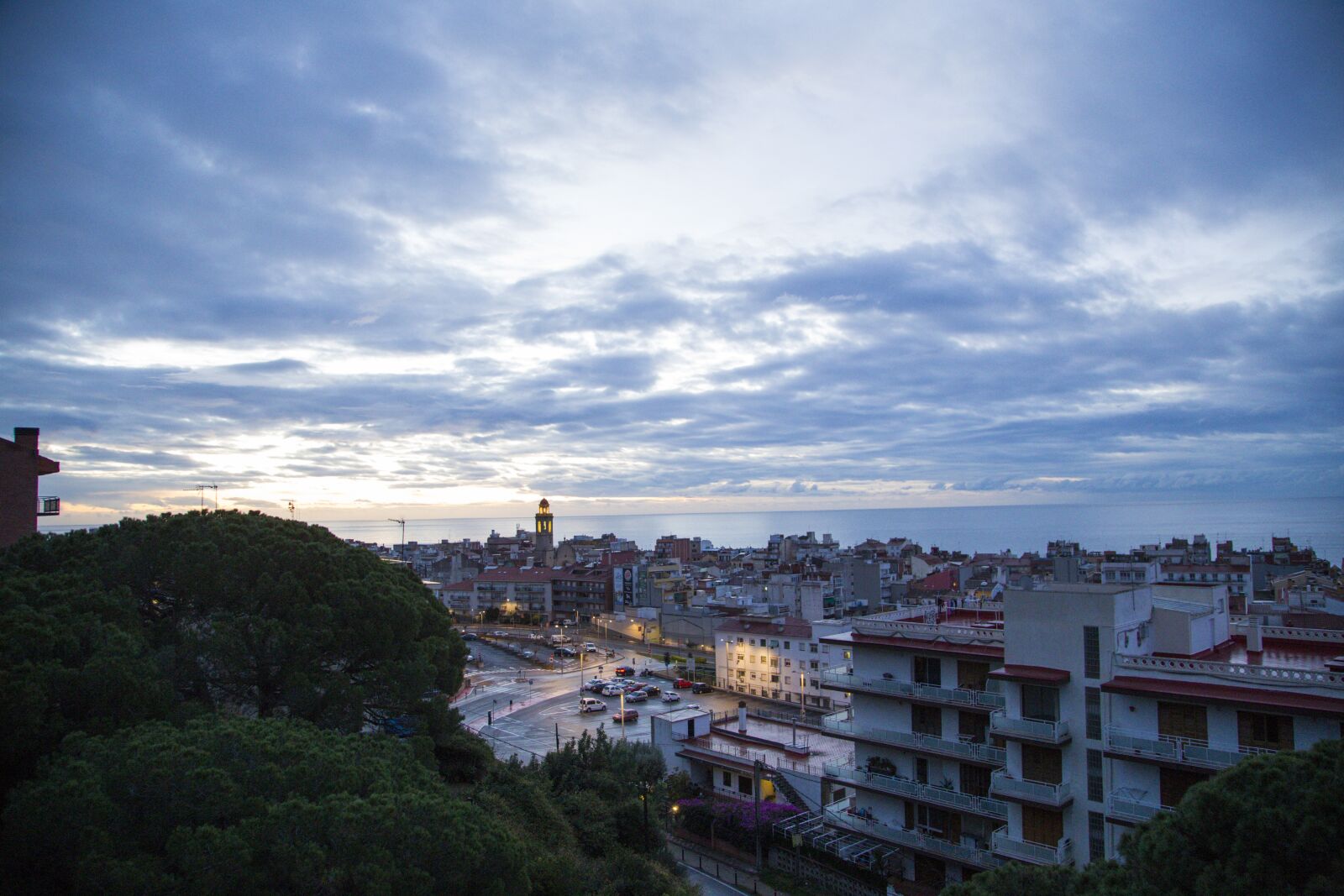 Canon EOS 6D + Canon EF 24-105mm F4L IS USM sample photo. Sky, sea, clouds photography