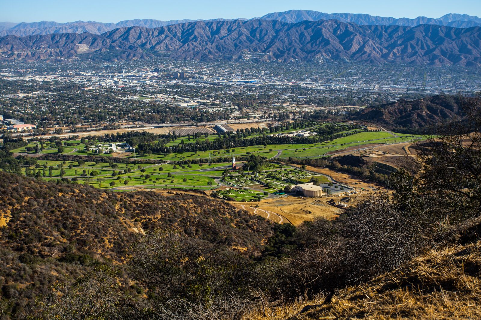 Canon EOS 6D + Canon EF 17-40mm F4L USM sample photo. Griffith park, mountain, holly photography