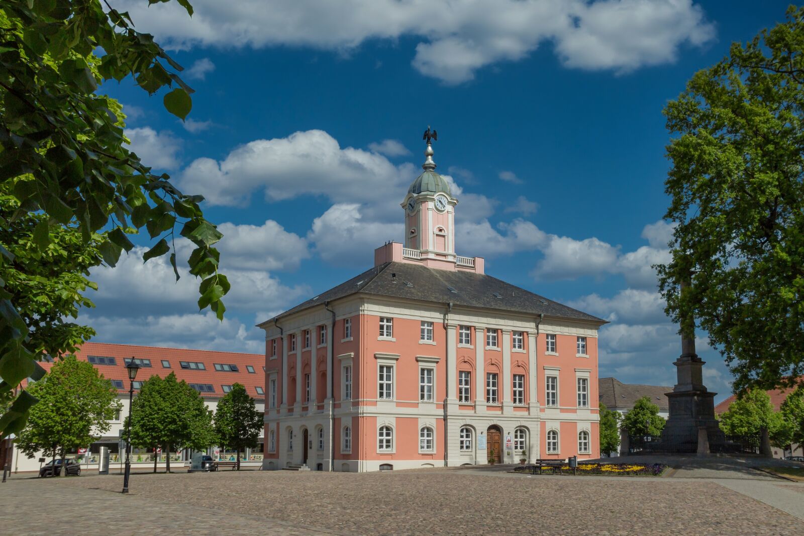 Canon EF-S 18-135mm F3.5-5.6 IS sample photo. Town hall, templin, uckermark photography