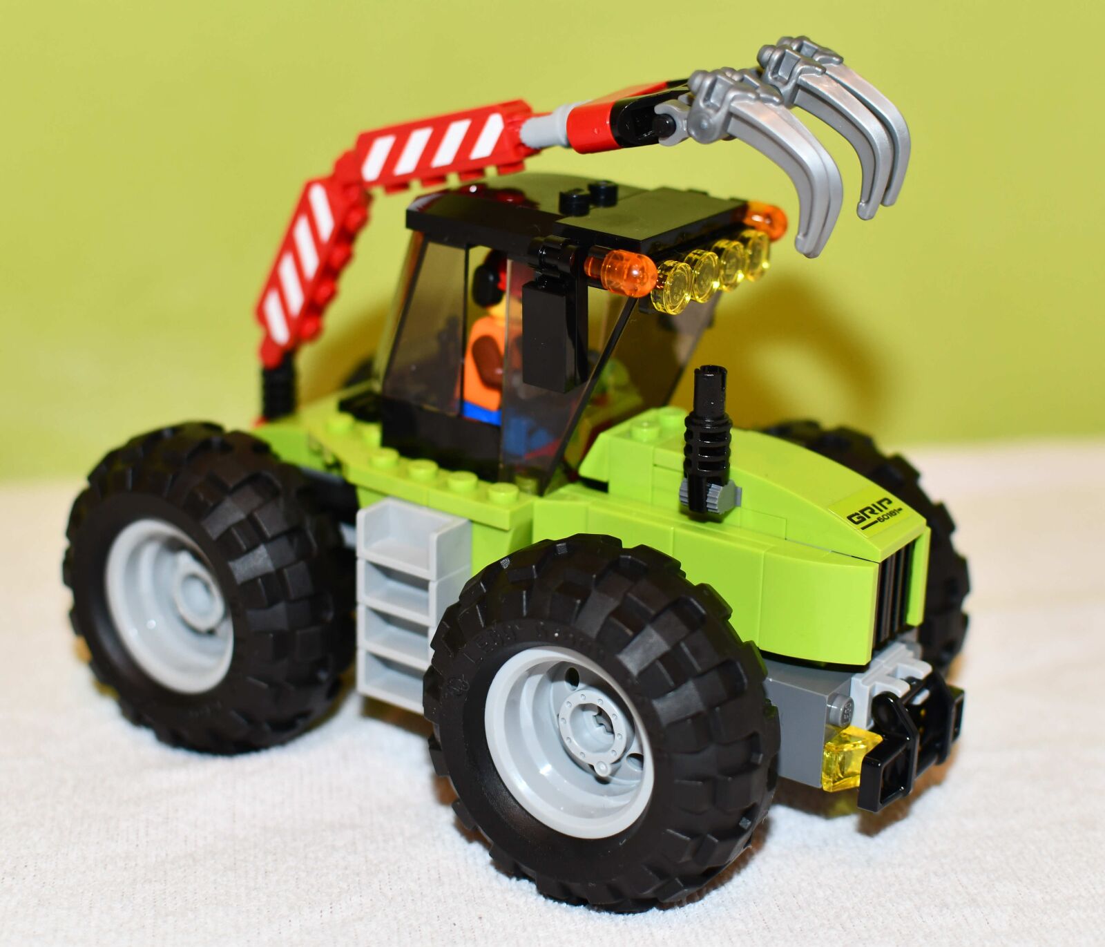 Nikon D7500 sample photo. Pads, toy, car photography