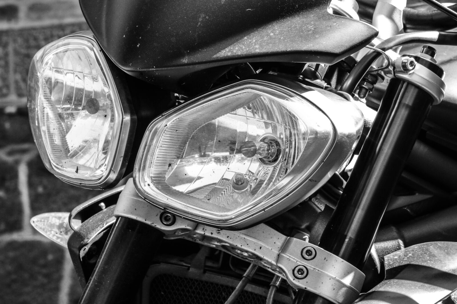 Canon EOS 7D Mark II sample photo. Motorcycle, motorbike, staring wheel photography