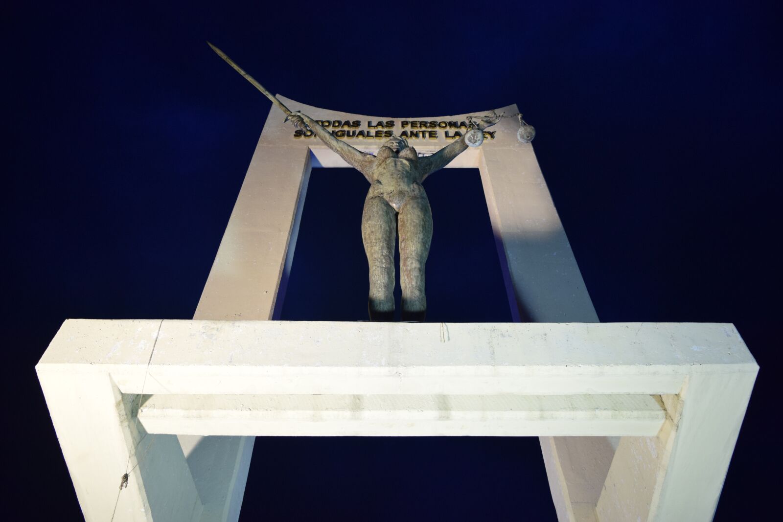 Nikon D3300 sample photo. Monument, el salvador, constitucion photography