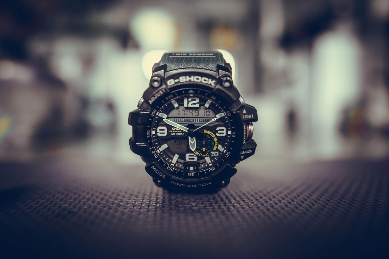 Sony a6400 + Sigma 16mm F1.4 DC DN | C sample photo. Hours, a man, accessories photography