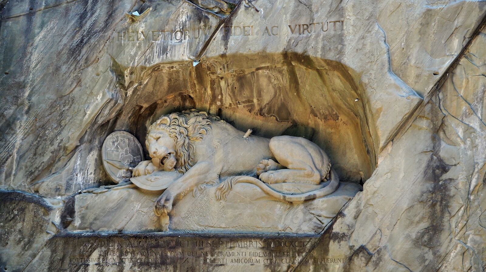 Olympus OM-D E-M10 II sample photo. Lion monument, lucerne, lion photography