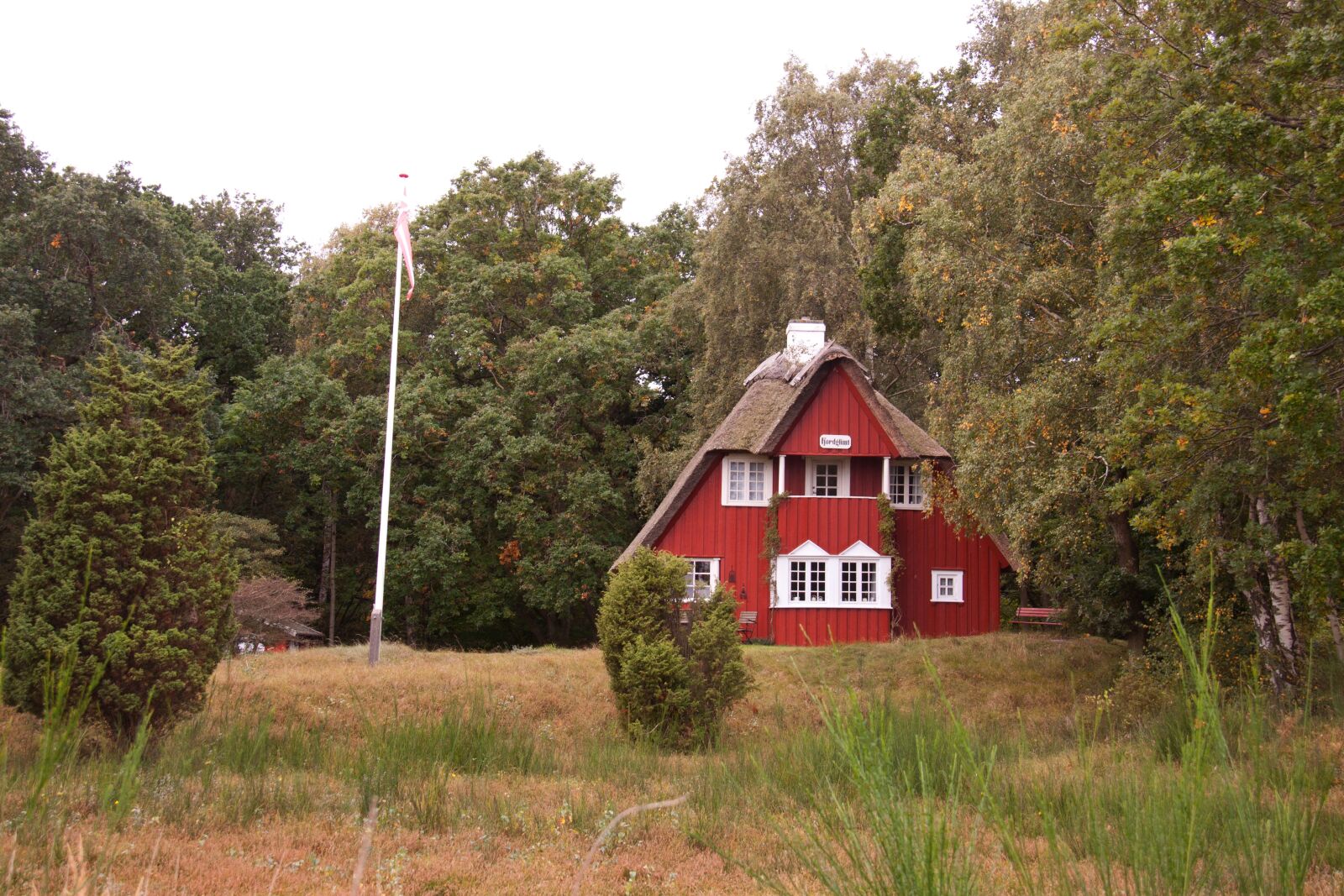 Canon EOS 50D sample photo. Cottage, plot, trees photography