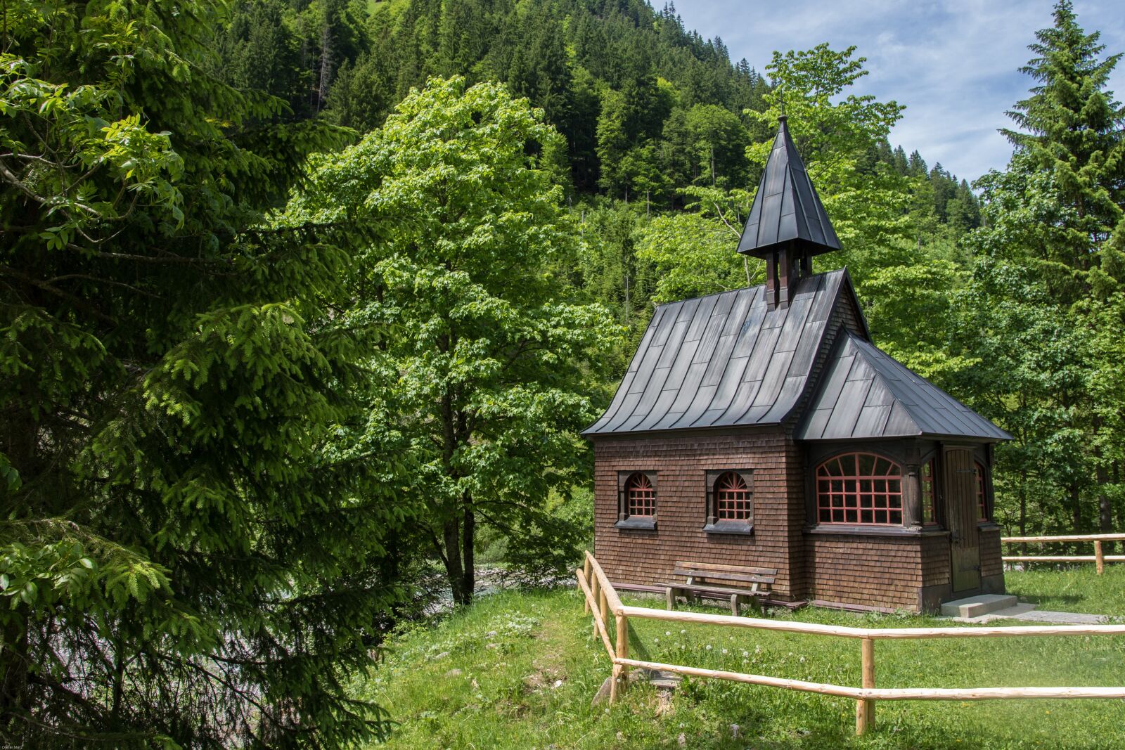 Canon EOS 7D Mark II sample photo. Chapel, wood chapel, church photography