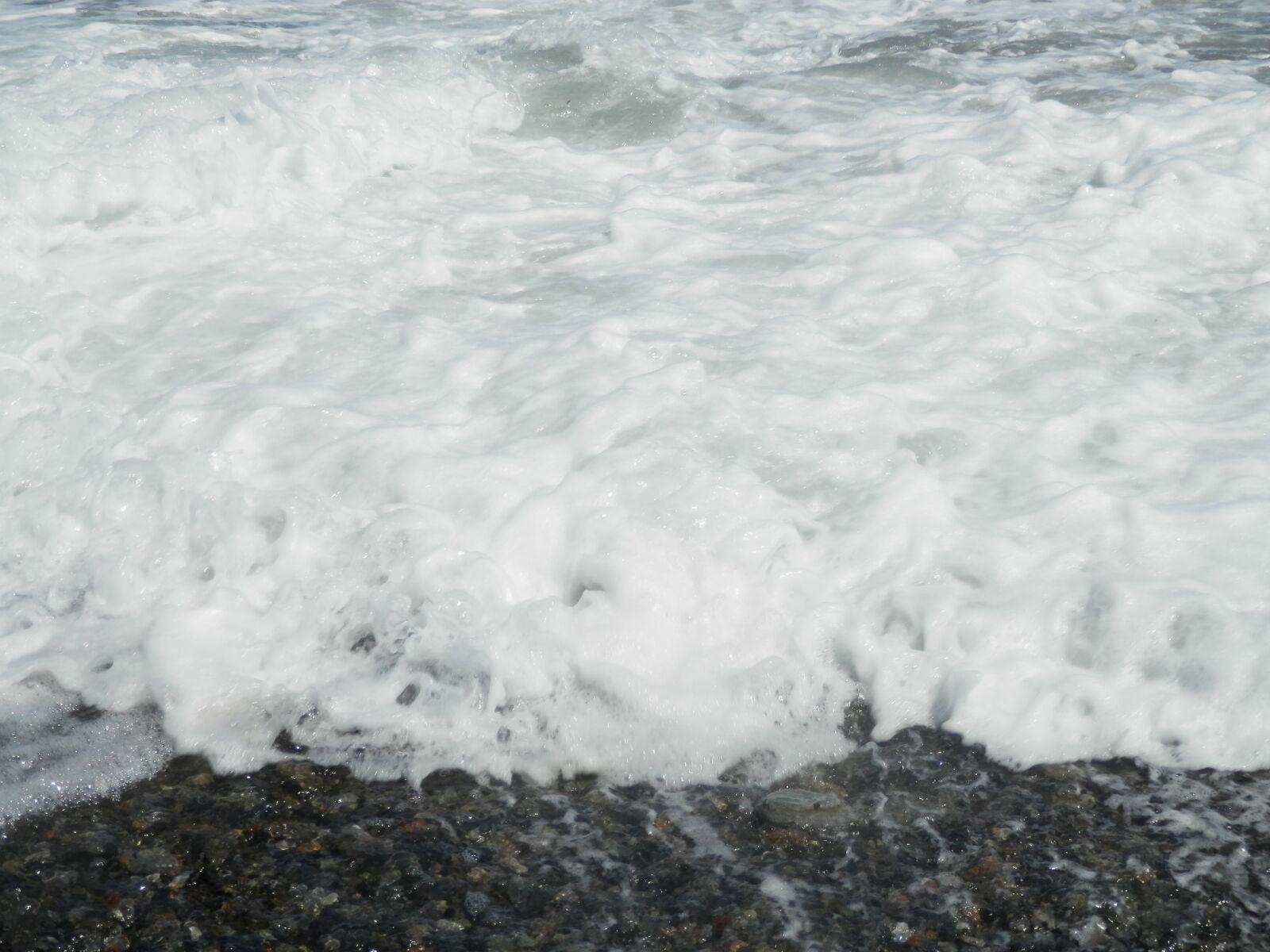 Olympus SZ-14 sample photo. Sea, wave, beach photography