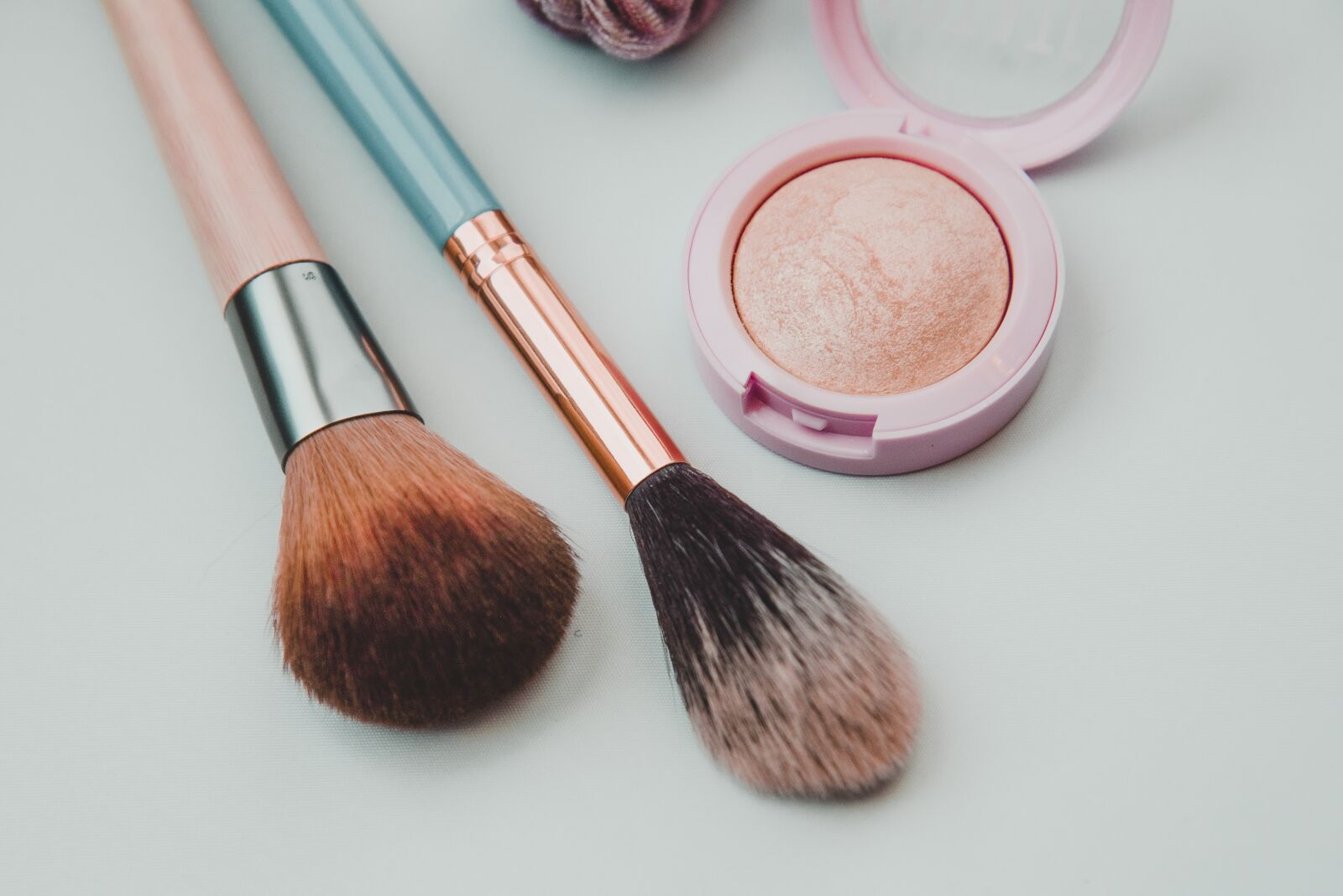 Nikon D750 sample photo. Brushes, makeup, beauty photography