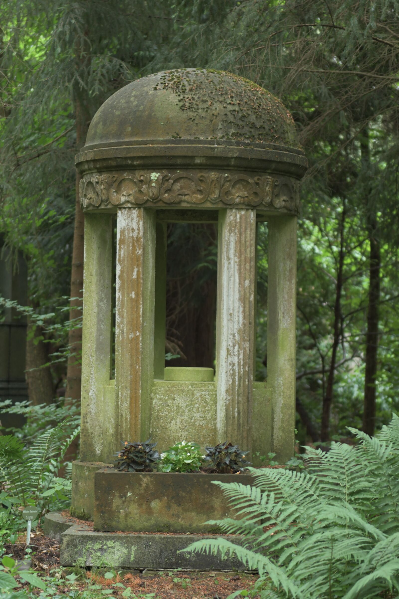 Nikon D500 sample photo. Cemetery, stone, tomb photography