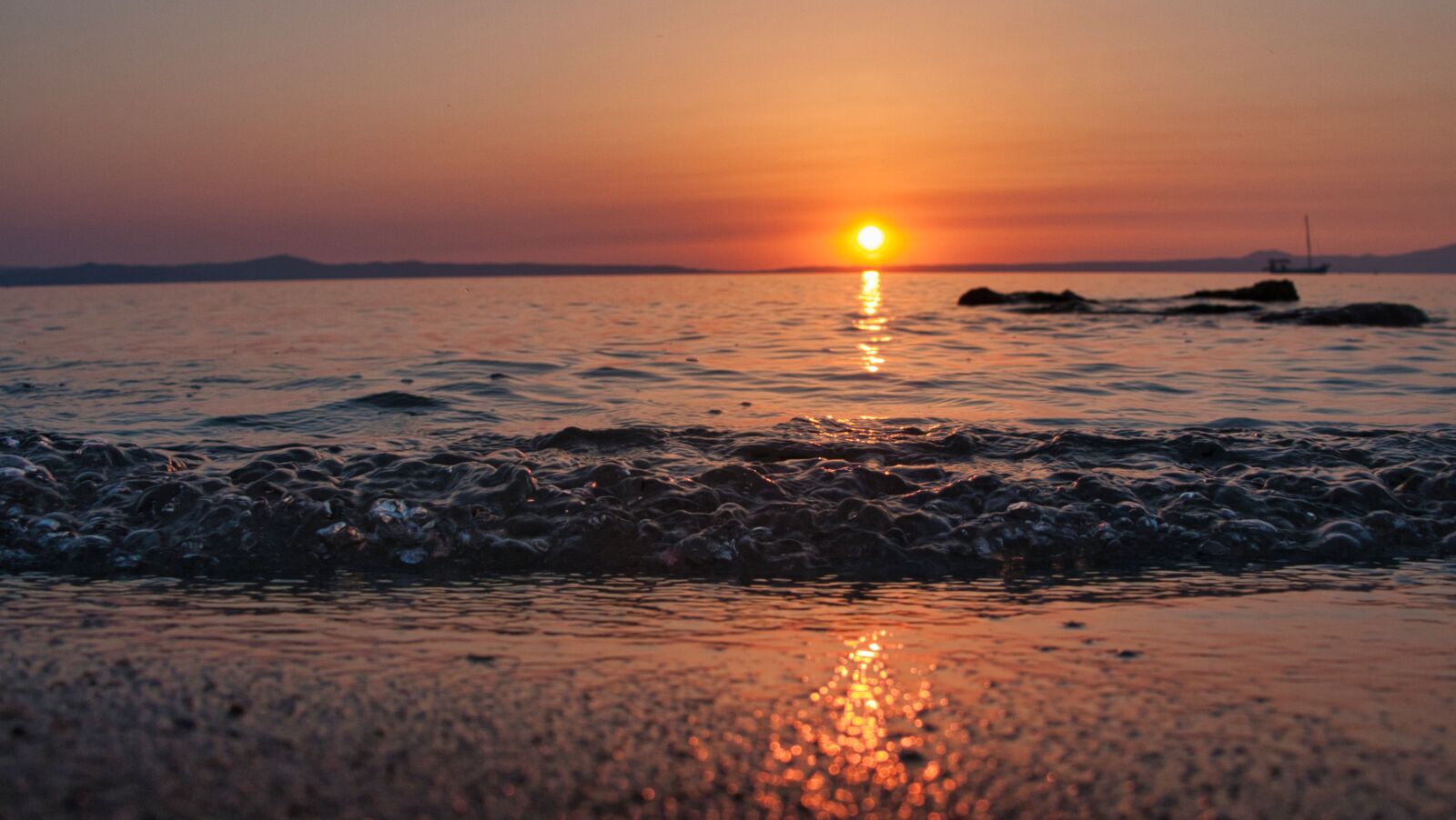 Panasonic Lumix DMC-G1 sample photo. Sunset, greece, sea photography