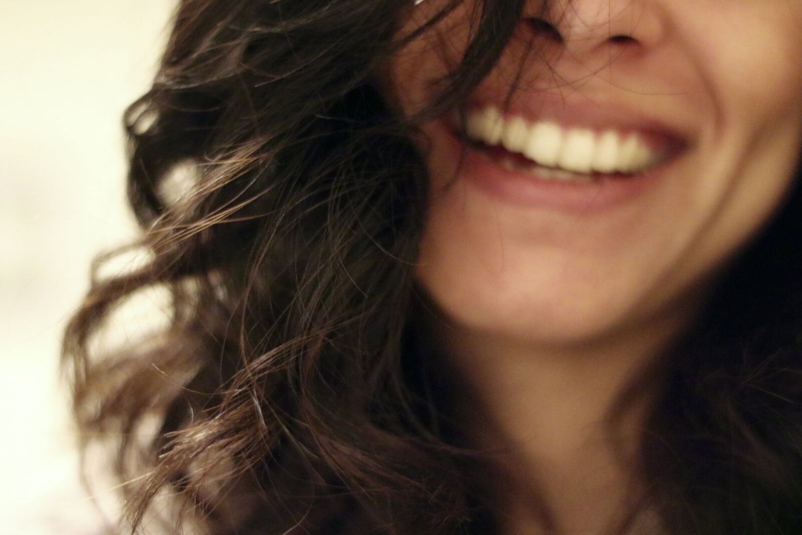 Canon EOS 750D (EOS Rebel T6i / EOS Kiss X8i) sample photo. Smile, smiling, laughing photography